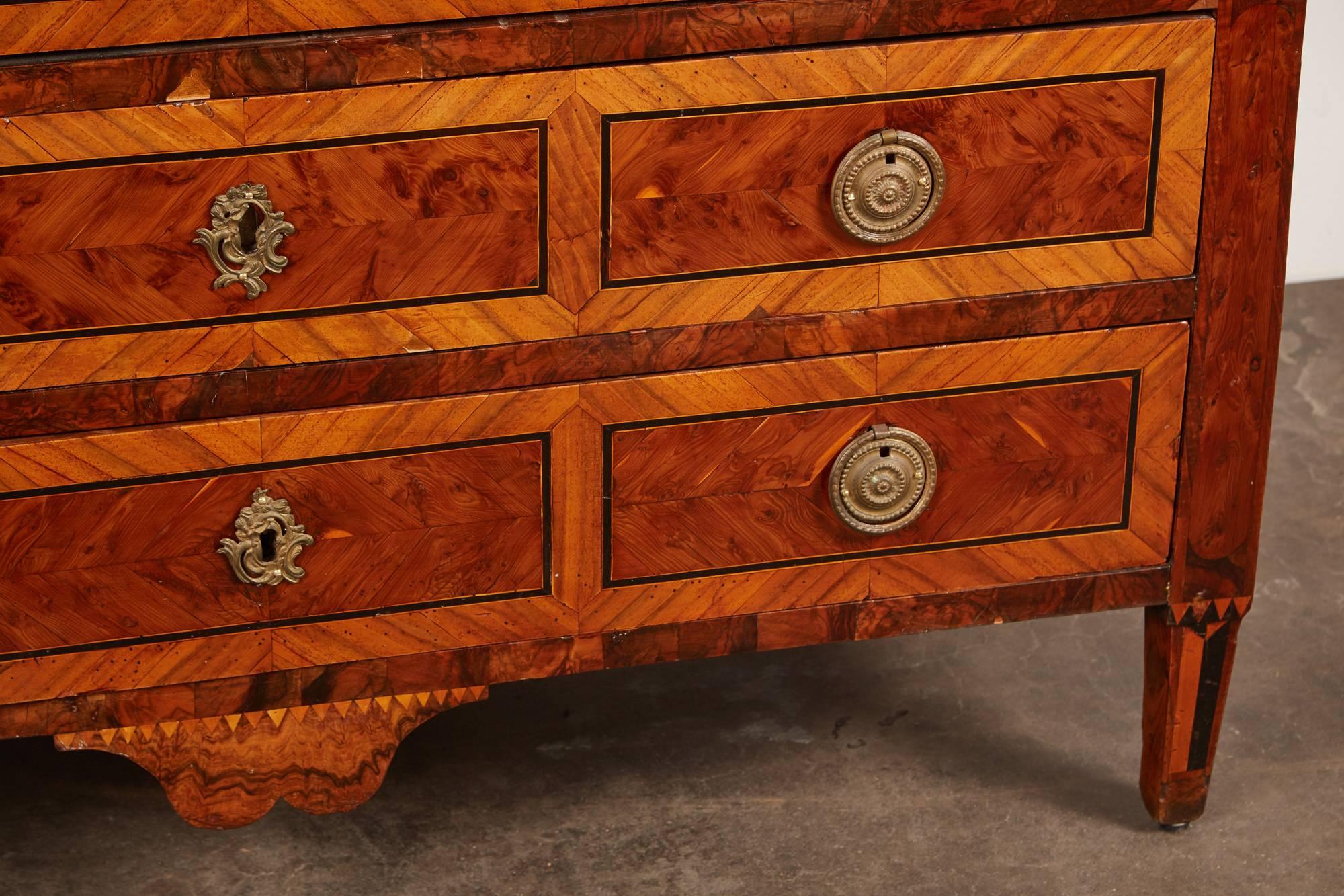 18th Century Italian Neoclassical Inlaid Chest of Drawers with Marble Top In Good Condition For Sale In Pasadena, CA