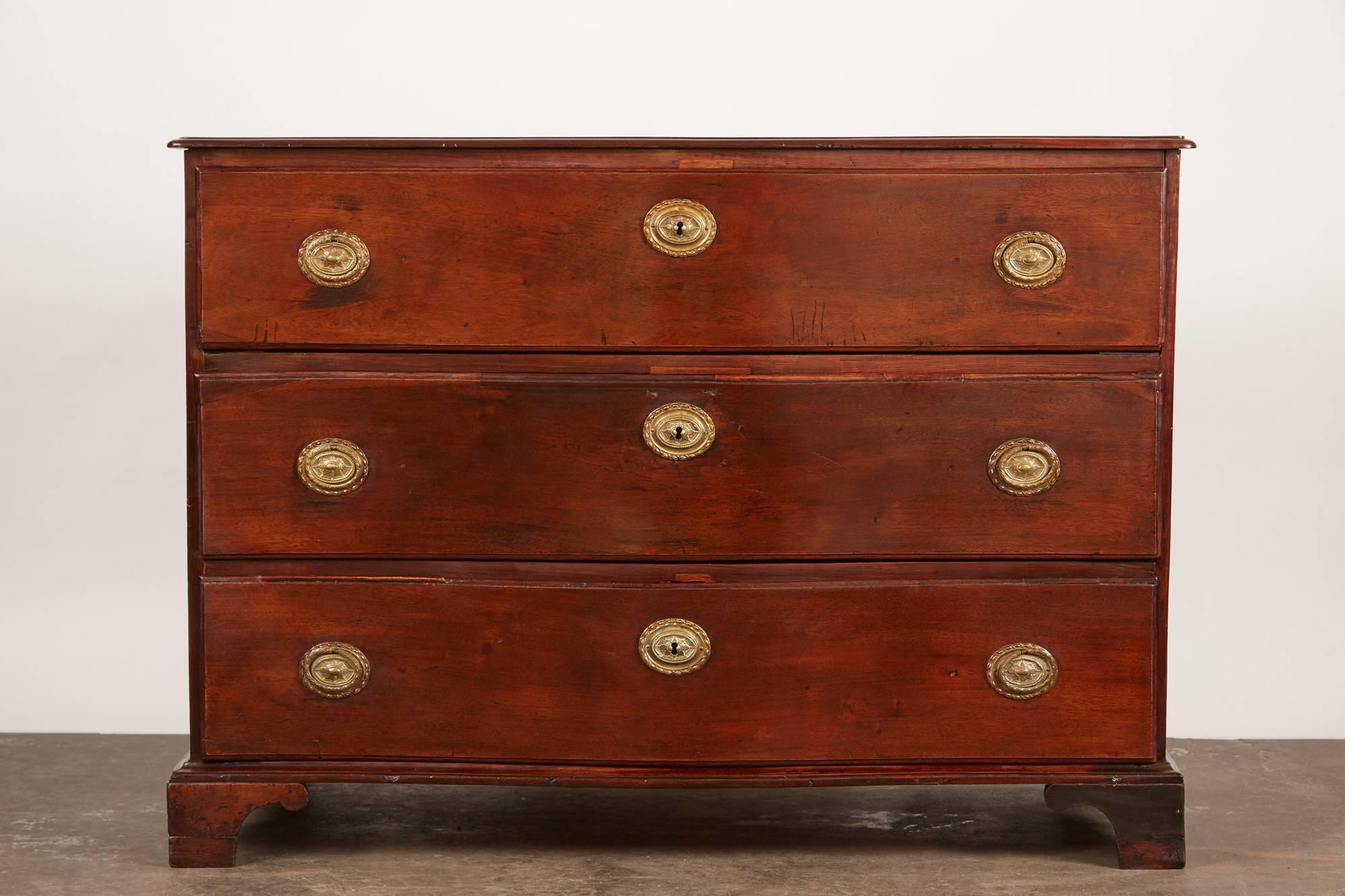 Danish late 18th Century Mahogany Bow Front Chest In Good Condition In Pasadena, CA