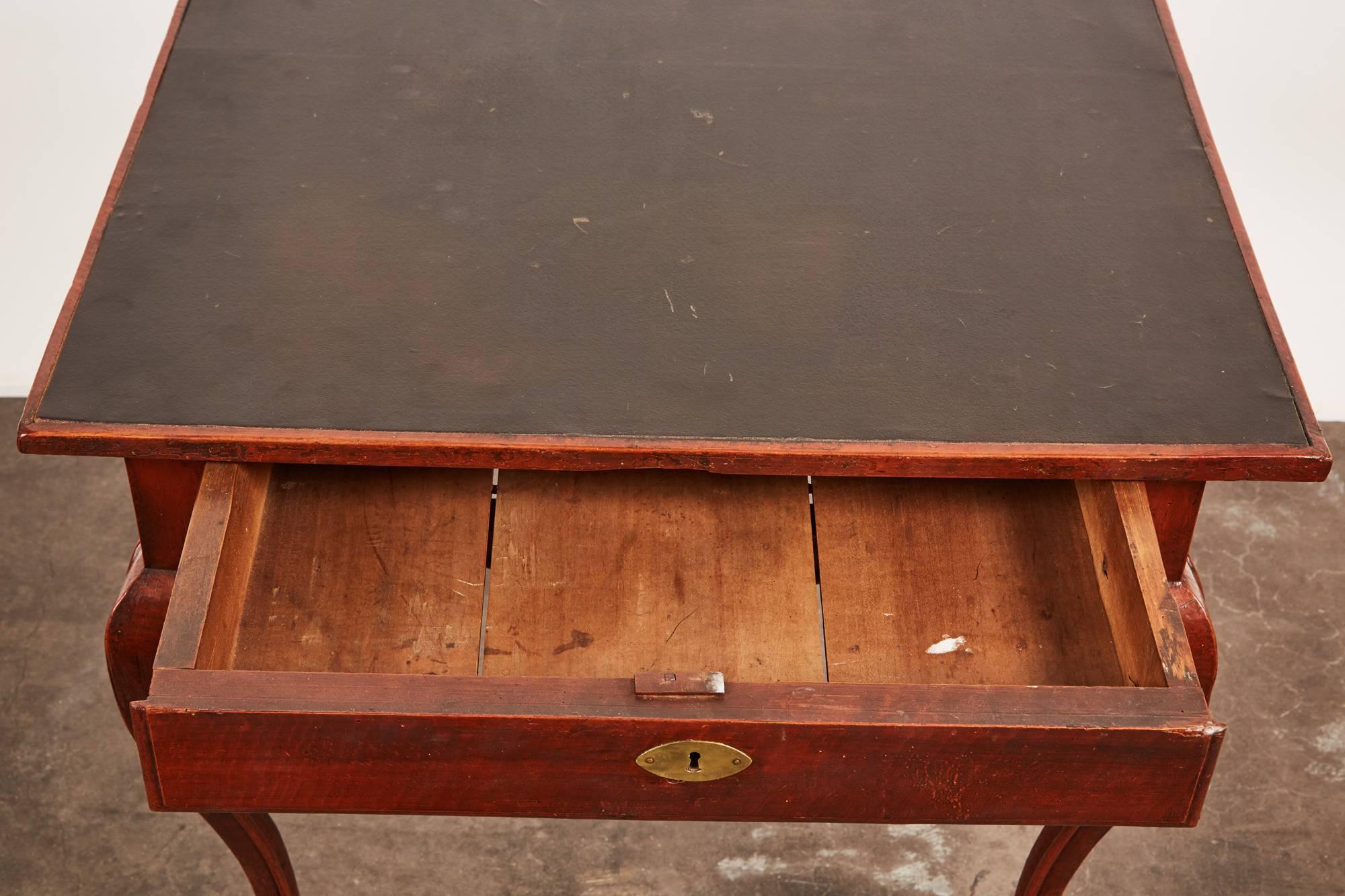 Late 18th Century French Beech Wood Louis XV Game Table In Good Condition In Pasadena, CA