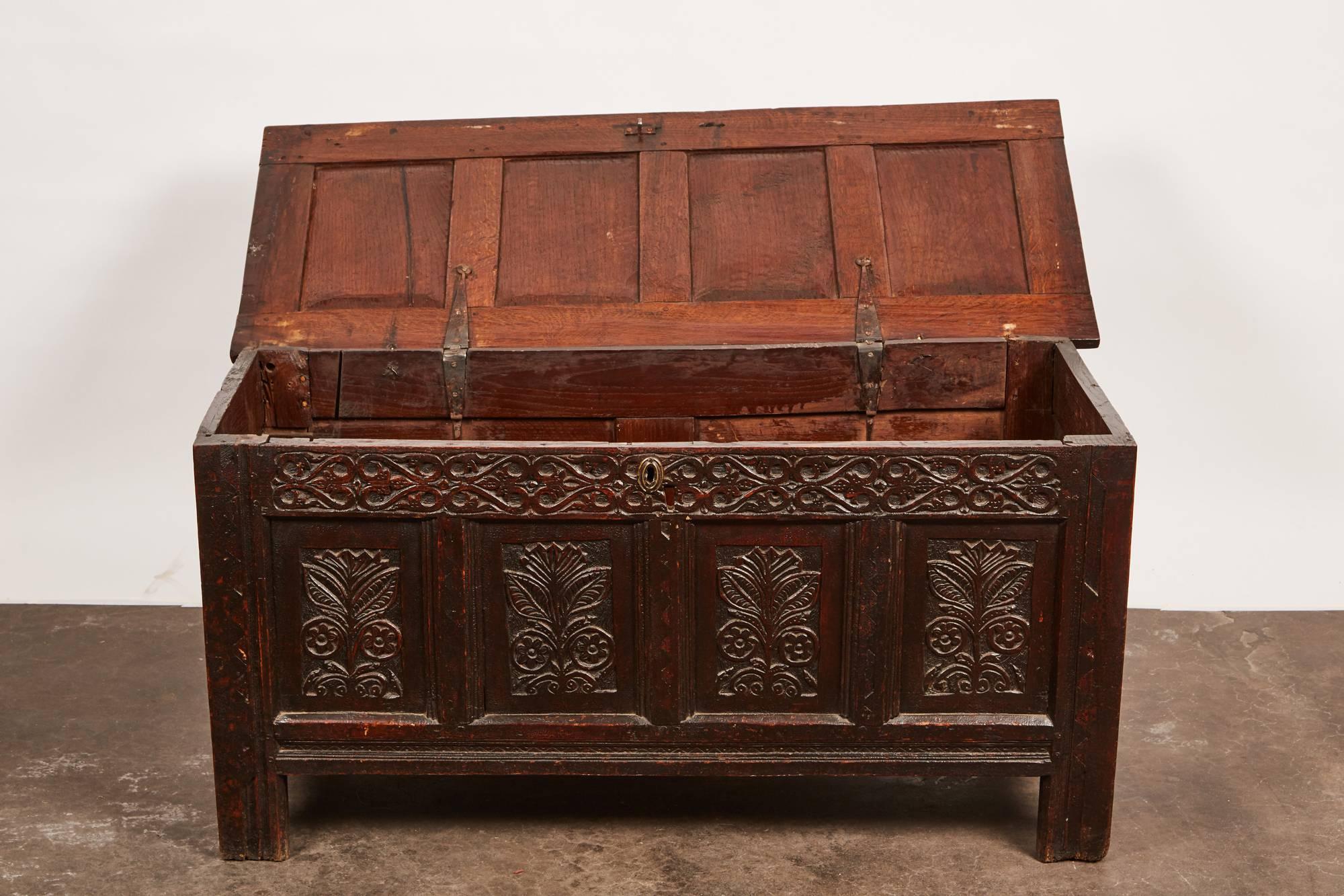 Late 18th Century English Carved Oak Trunk For Sale 5