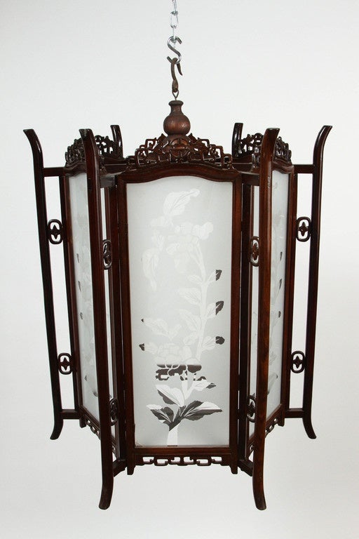 Paire de lanternes chinoises en verre et bois de rose du 19ème siècle Bon état - En vente à San Marino, CA