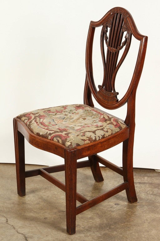 Bois Paire de chaises du début de l'époque géorgienne en vente