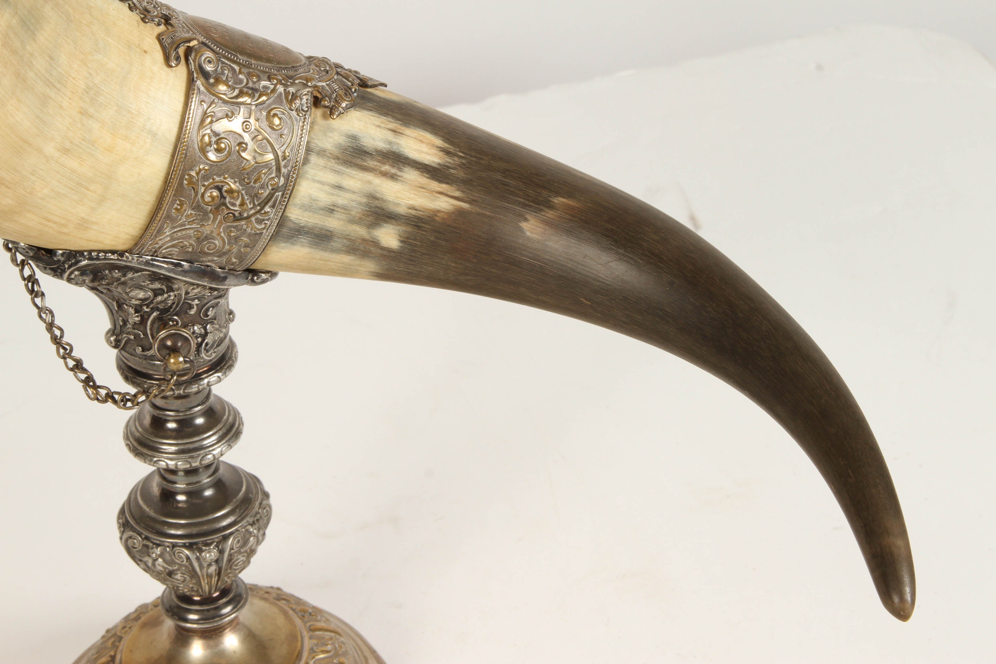 Late Victorian 19th Century Medium Drinking Horn