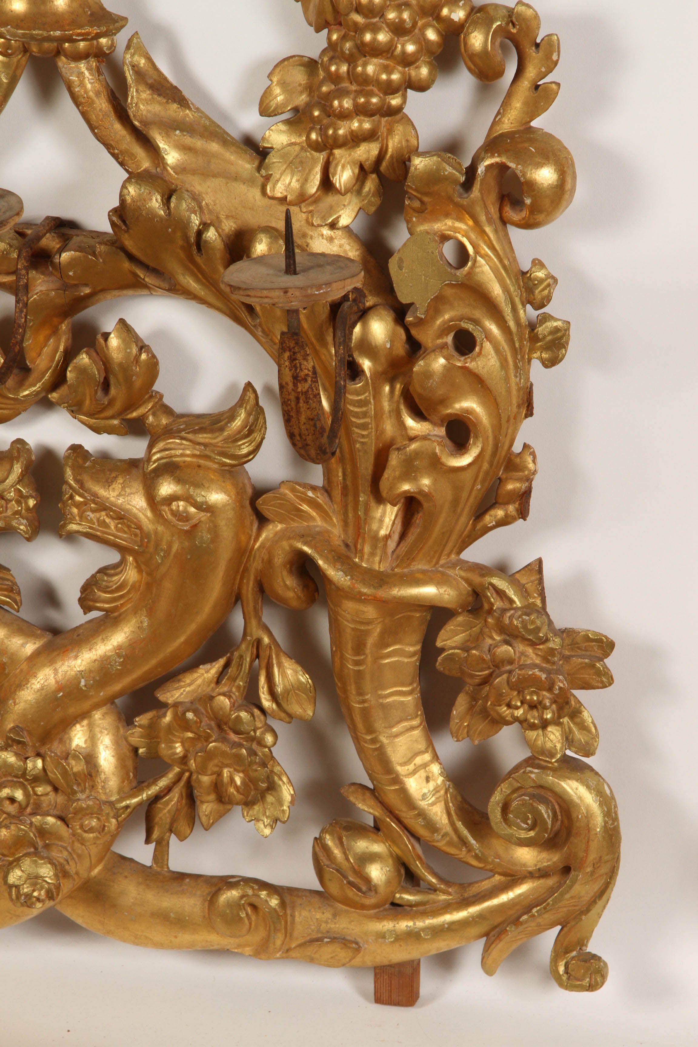 Baroque Pair of Gilt Venetian Wall Sconces For Sale