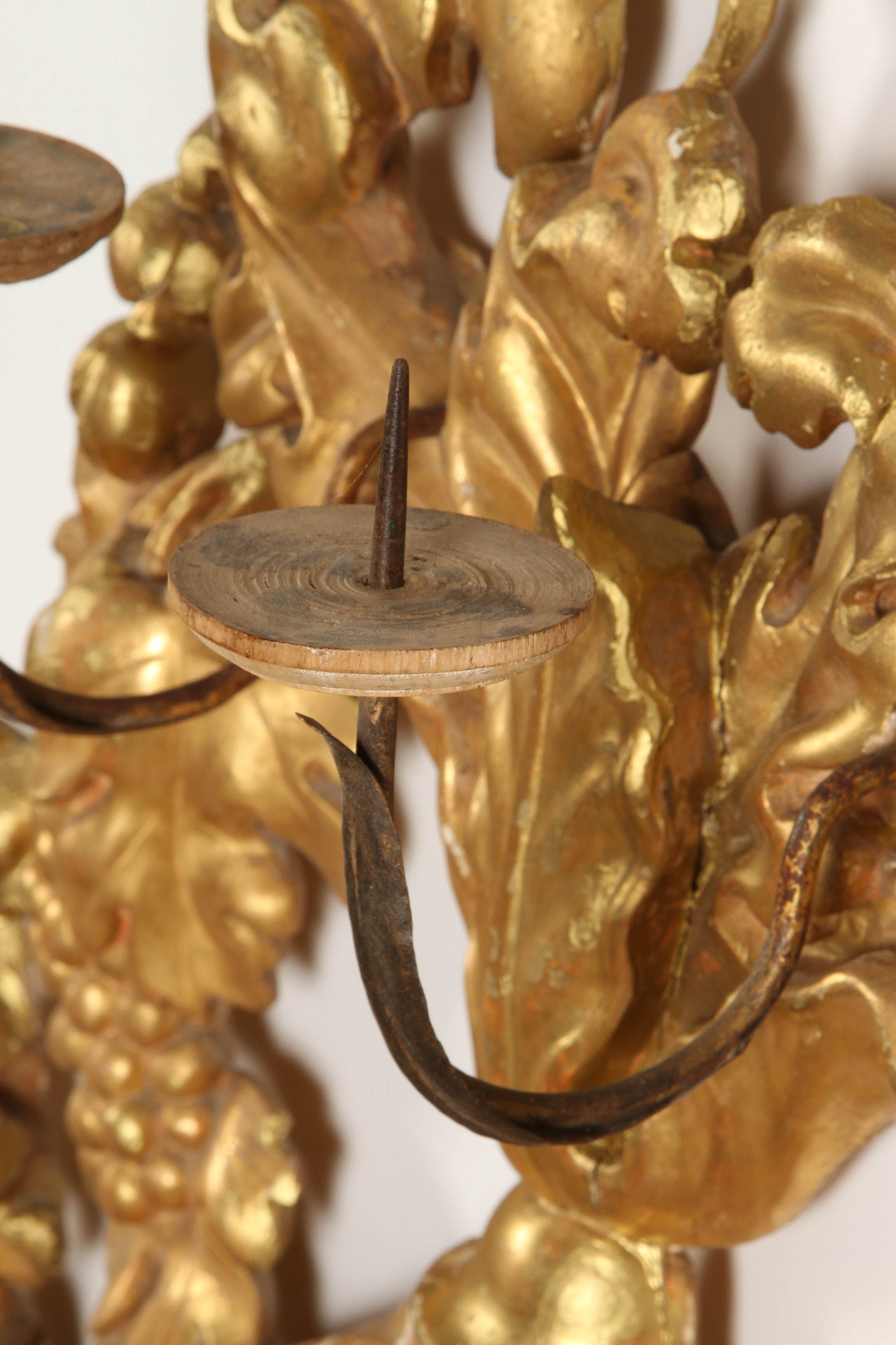 Pair of Gilt Venetian Wall Sconces For Sale 3