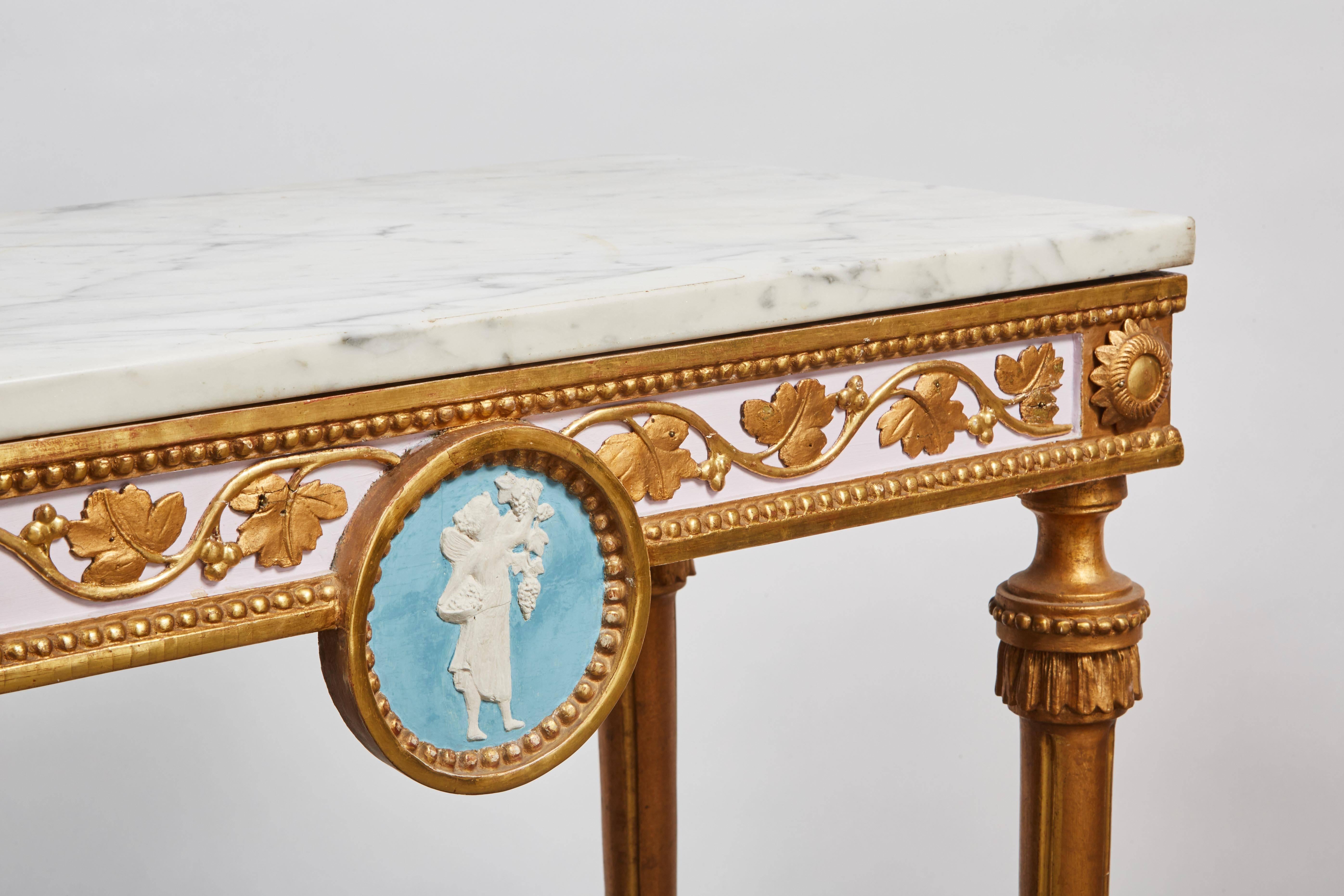 Marbre Console et miroir suédois en marbre blanc et doré des années 1790 en vente