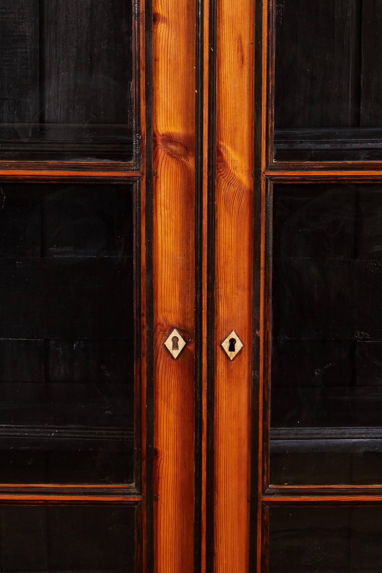 Georgian 19th Century English Pine Cabinet For Sale