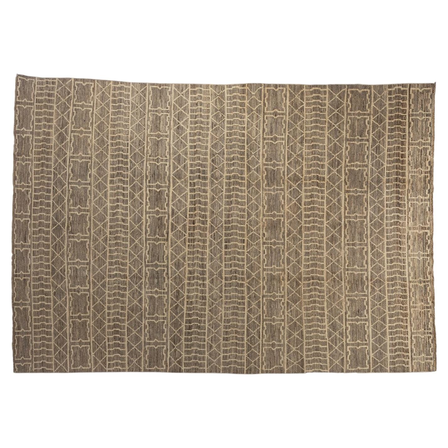 Modern Woven Rug in Gray Geometric Pattern