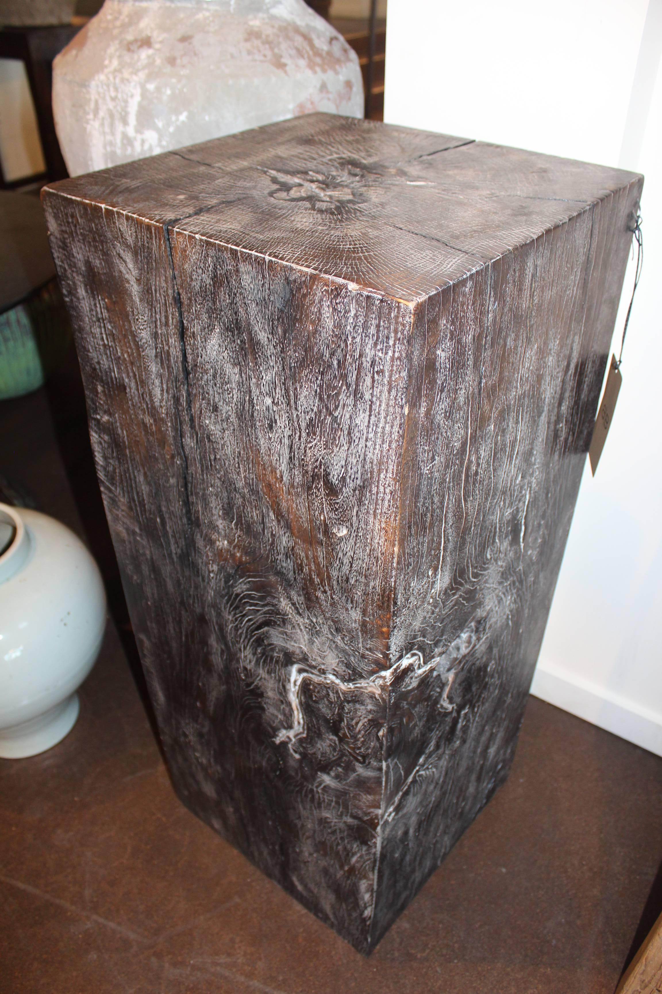 Contemporary Form Ebonized Rainbow Wood Pedestal In Excellent Condition In Dallas, TX