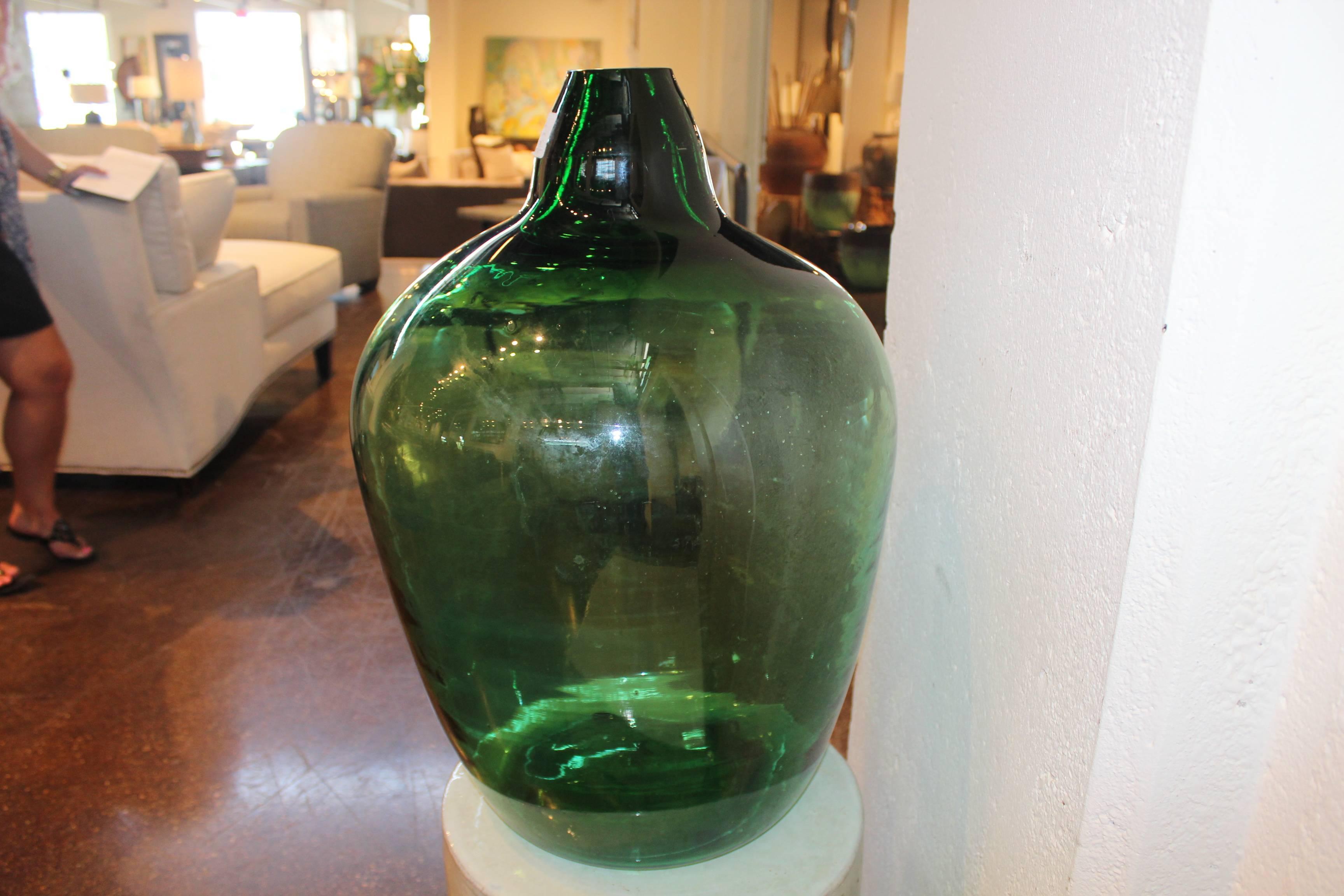 dame jeanne bottle