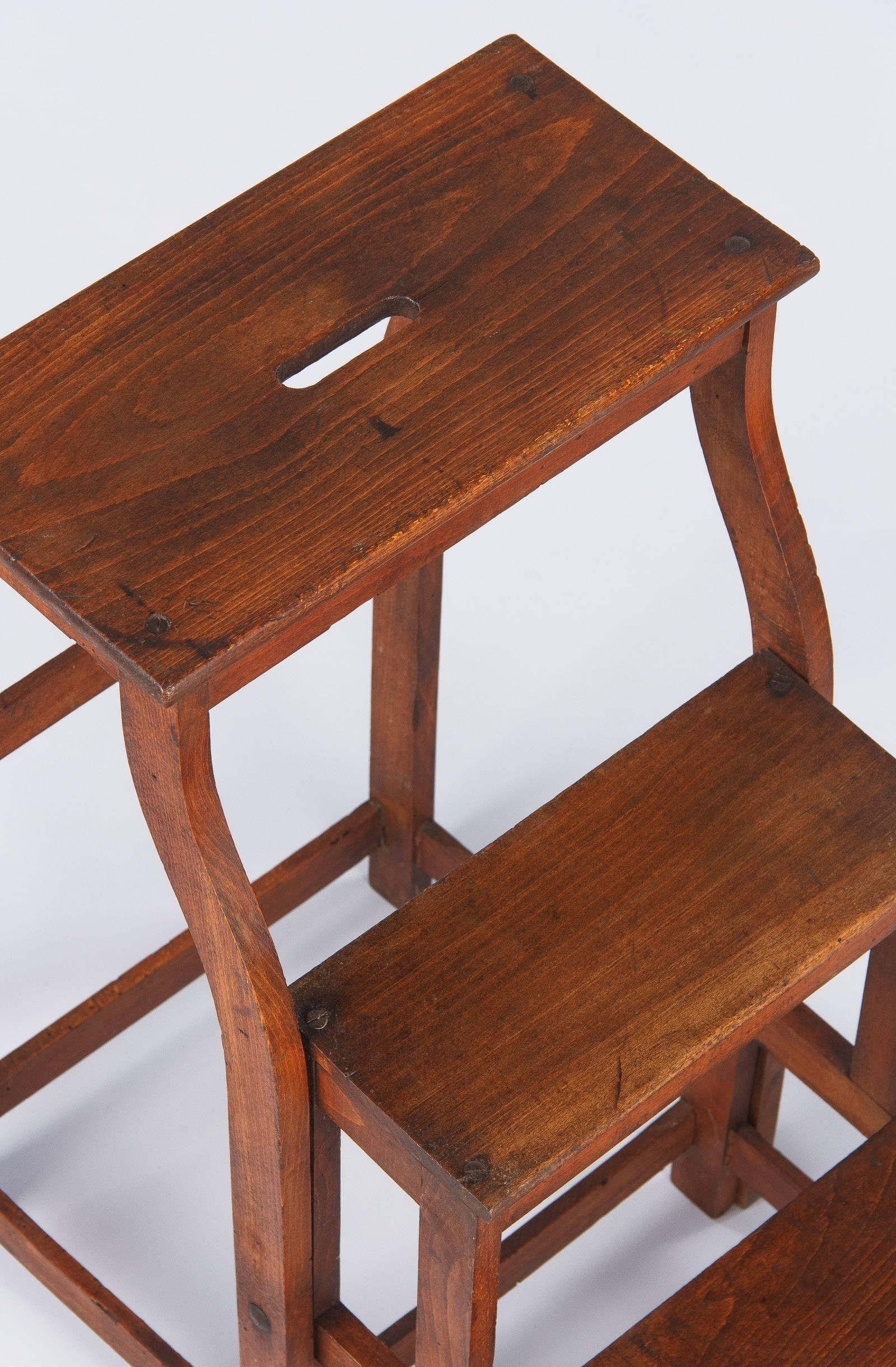 Country French Pine Folding Step Stool, Early 1900s 1