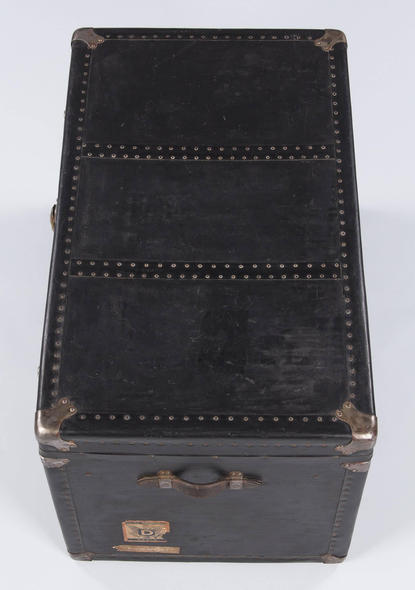 Early 20th Century English Steamer Traveling Trunk, circa 1920s