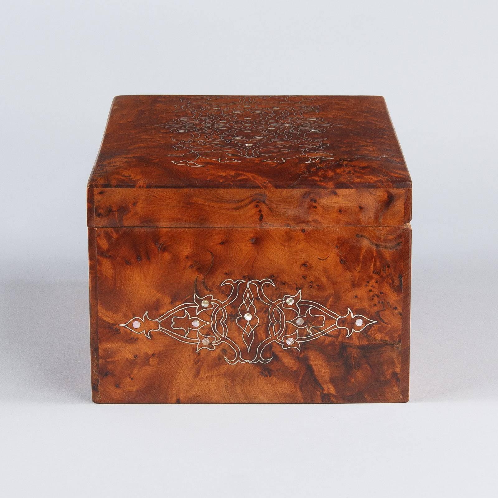 French Charles X Marquetry Jewelry Box, 1820s 3