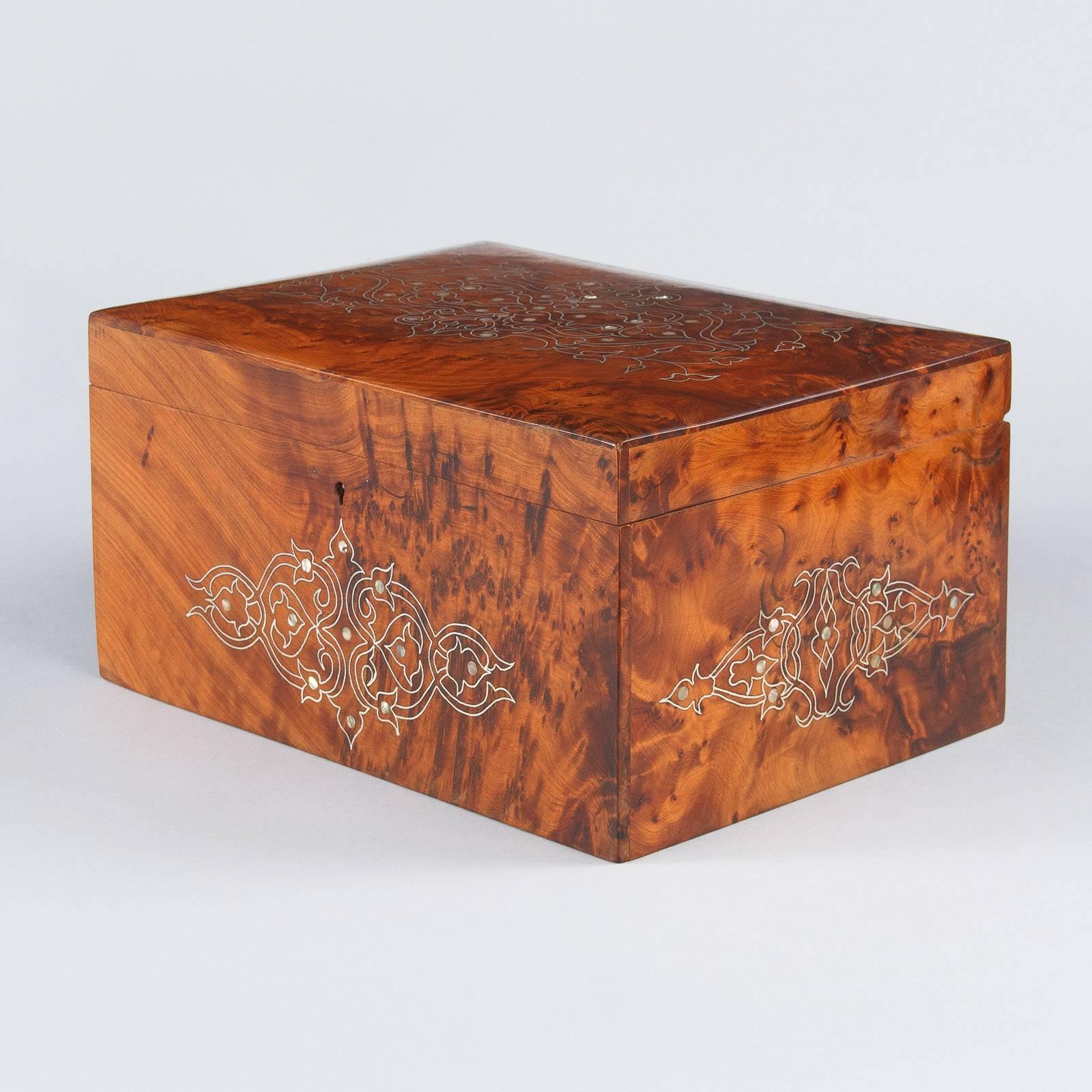 French Charles X Marquetry Jewelry Box, 1820s 4