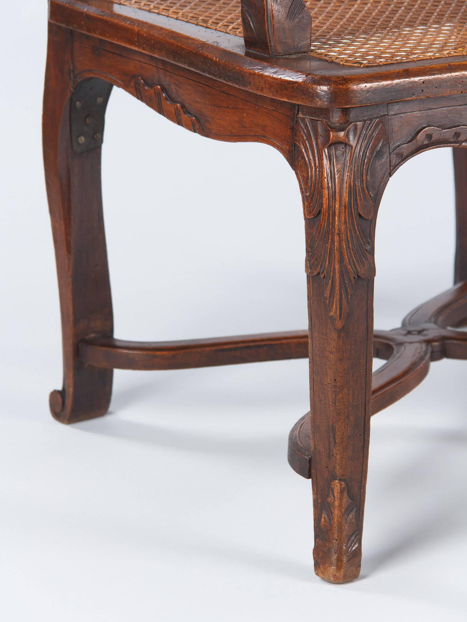 Louis XV Style Walnut and Caned Bench, Early 1900s 2