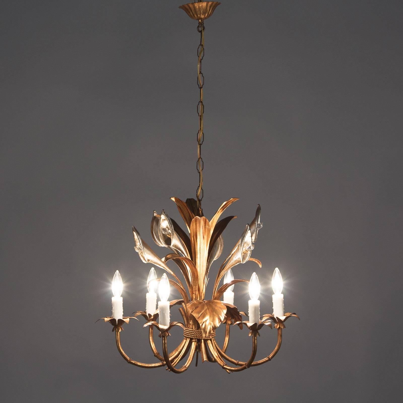 Mid-20th Century Pair of French Gilded Metal Chandeliers, 1950s