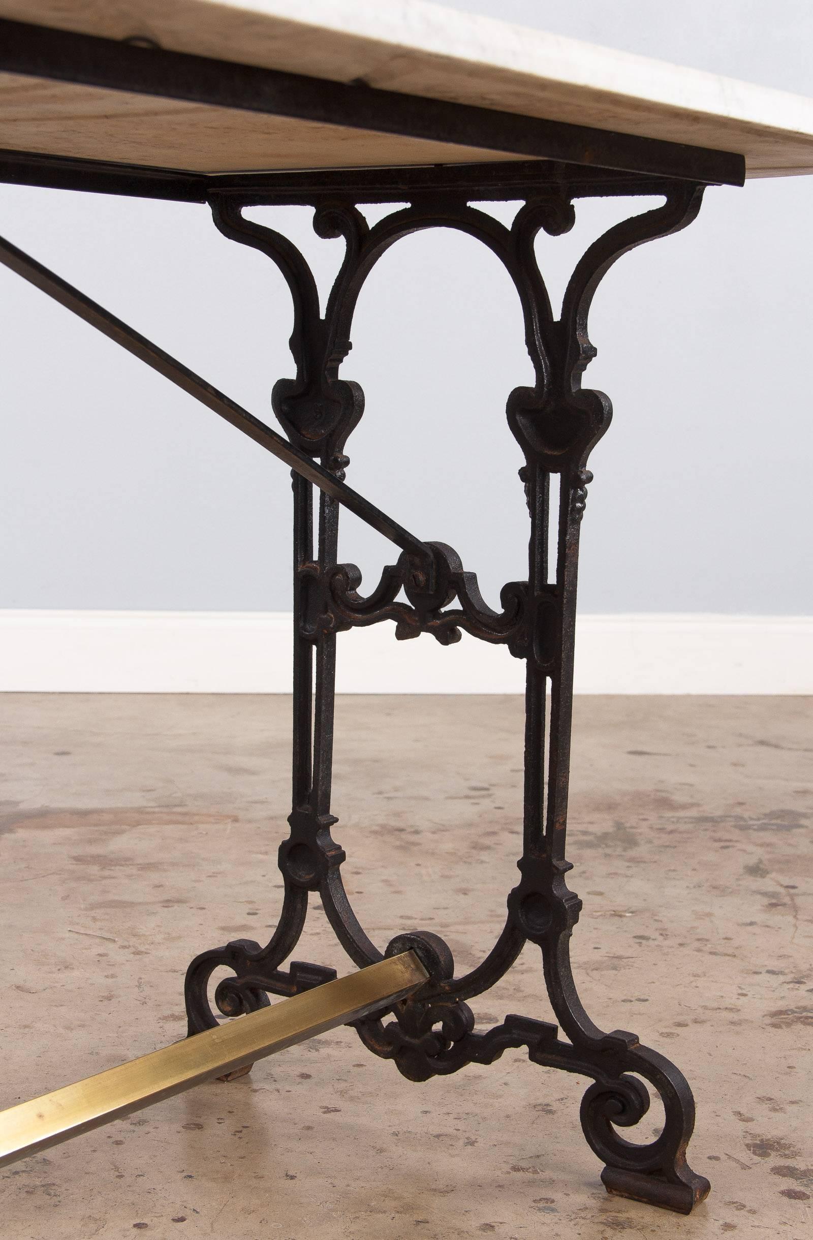French Art Nouveau Marble-Top Wrought Iron Bistro Table, 1890s 2