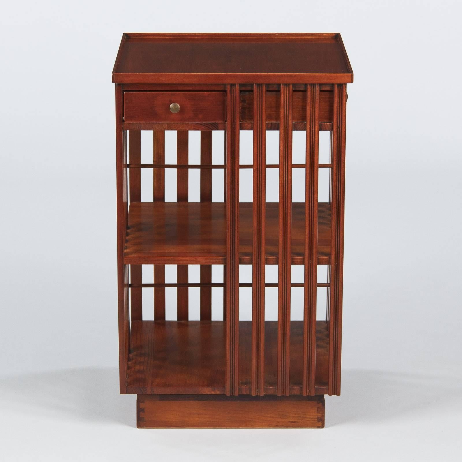 20th Century English Mid-Century Mahogany Revolving Bookcase