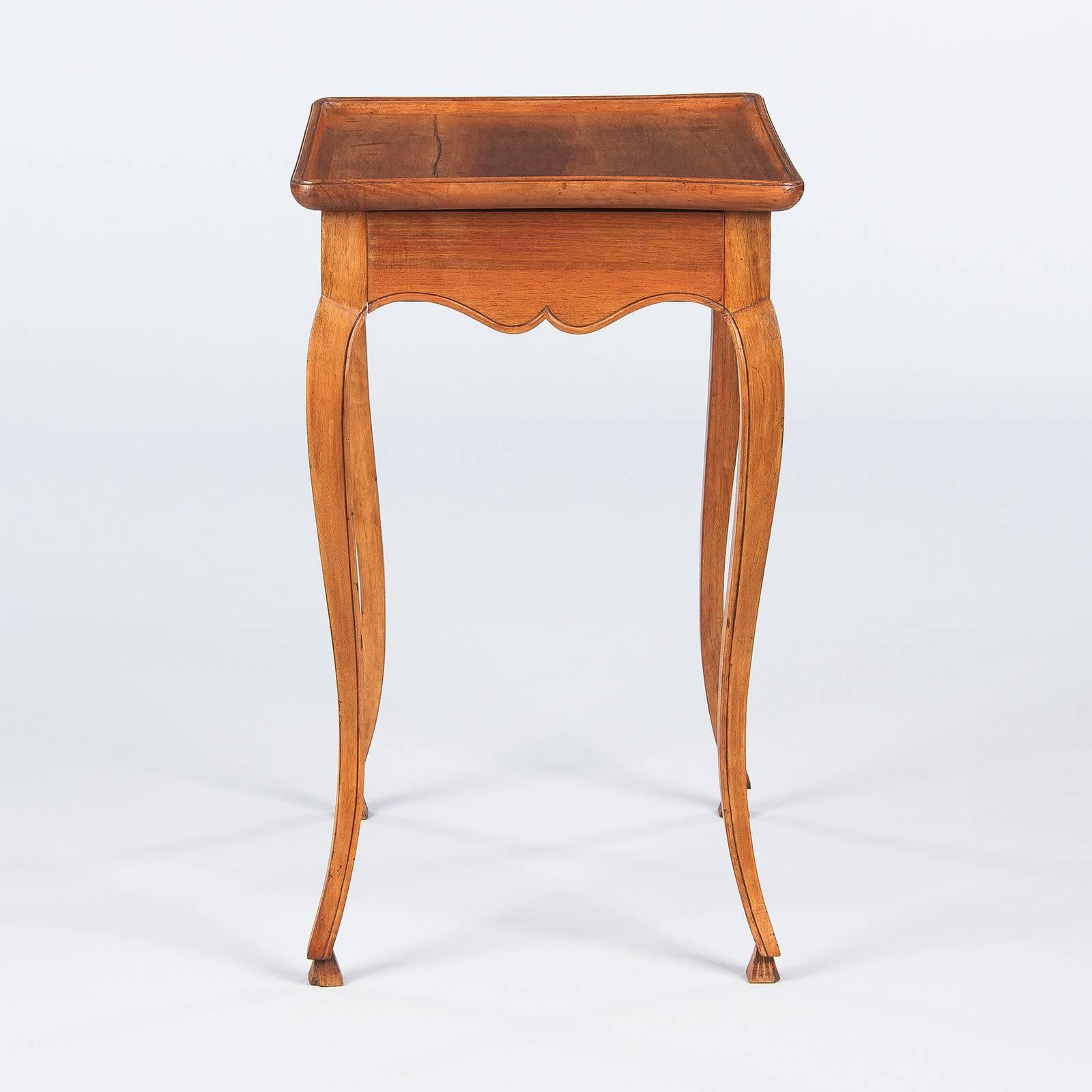 French Louis XV Style Walnut Side Table, circa 1920s 2