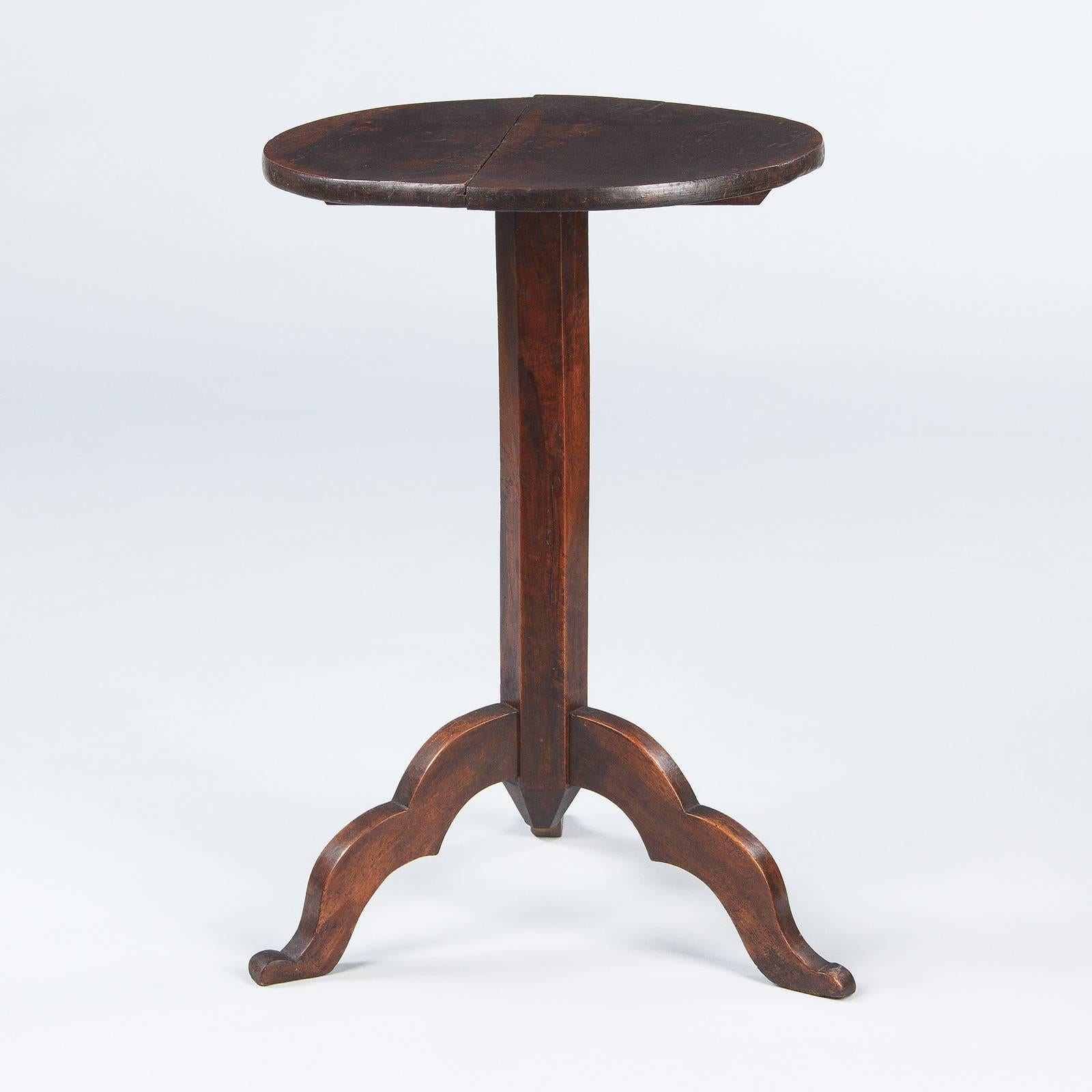 19th Century Antique French Country Walnut Pedestal Table 2