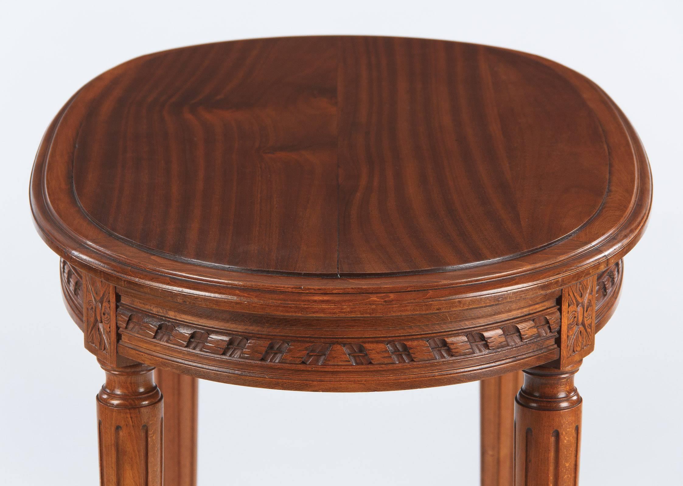 Early 1900s Louis XVI Style Cherrywood Oval Side Table 4