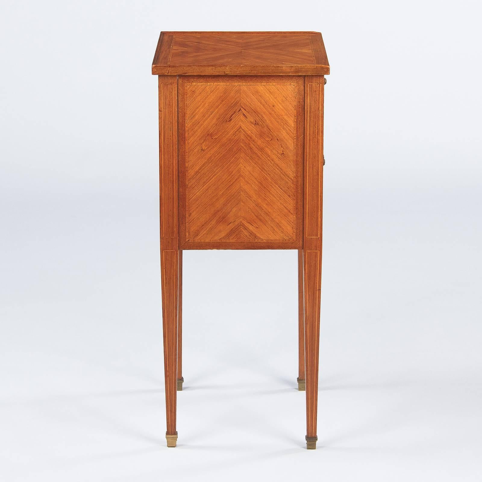 French Louis XVI Style Mahogany Nightstand or Side Table, Early 1900s 5