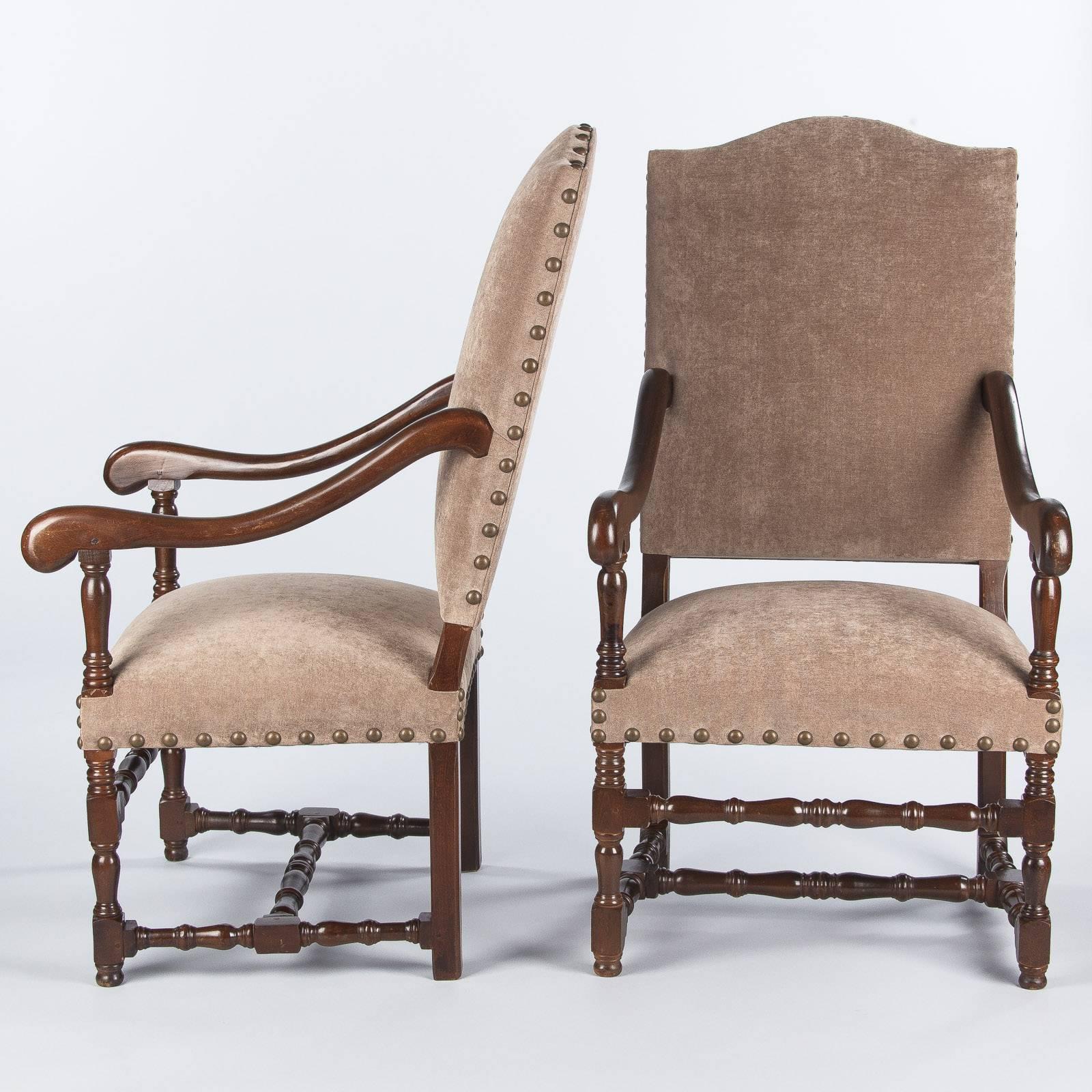 Pair of French Louis XIII Style Upholstered Beechwood Armchairs, circa 1920s In Good Condition In Austin, TX