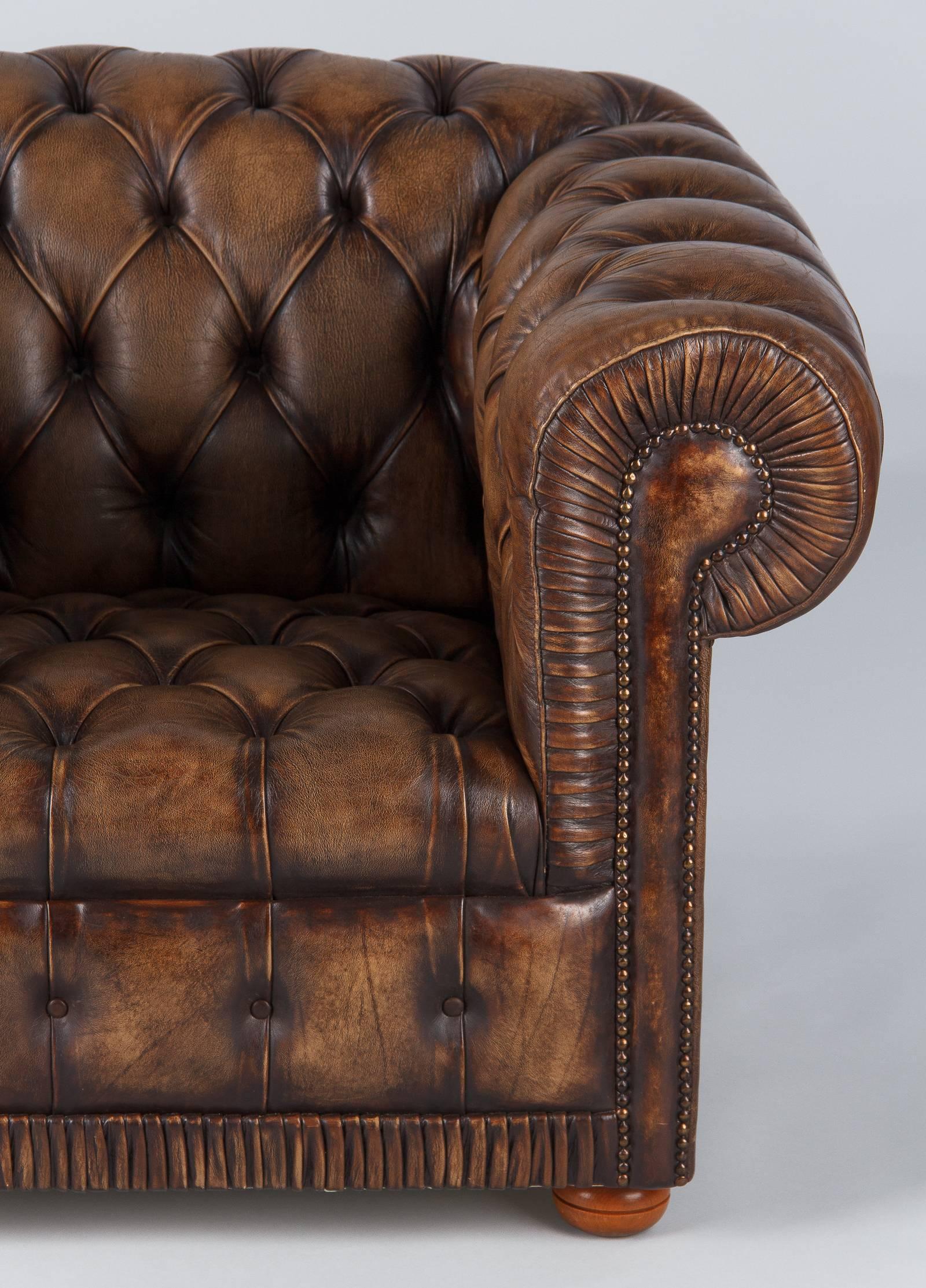 Great Britain (UK) Vintage English Chesterfield Armchair in Brown Leather, 1960s