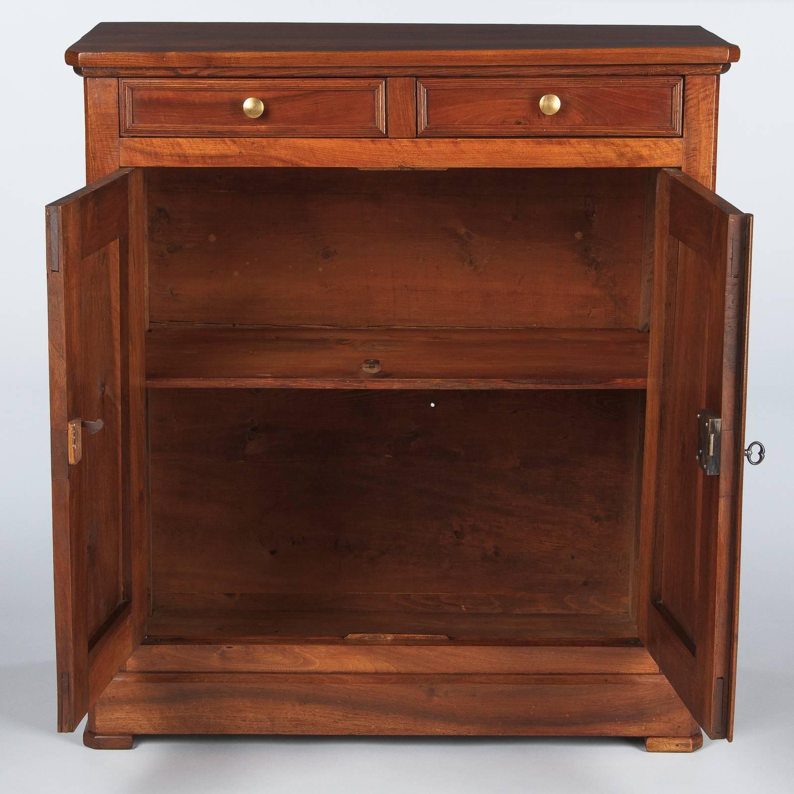 19th Century Louis Philippe Walnut Buffet or Sideboard, France, Mid-1800s