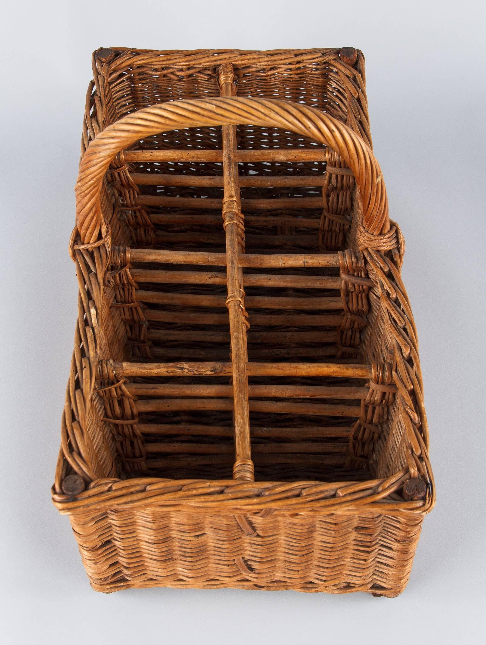 French Bottle Holder Wicker Basket, 1940s 1