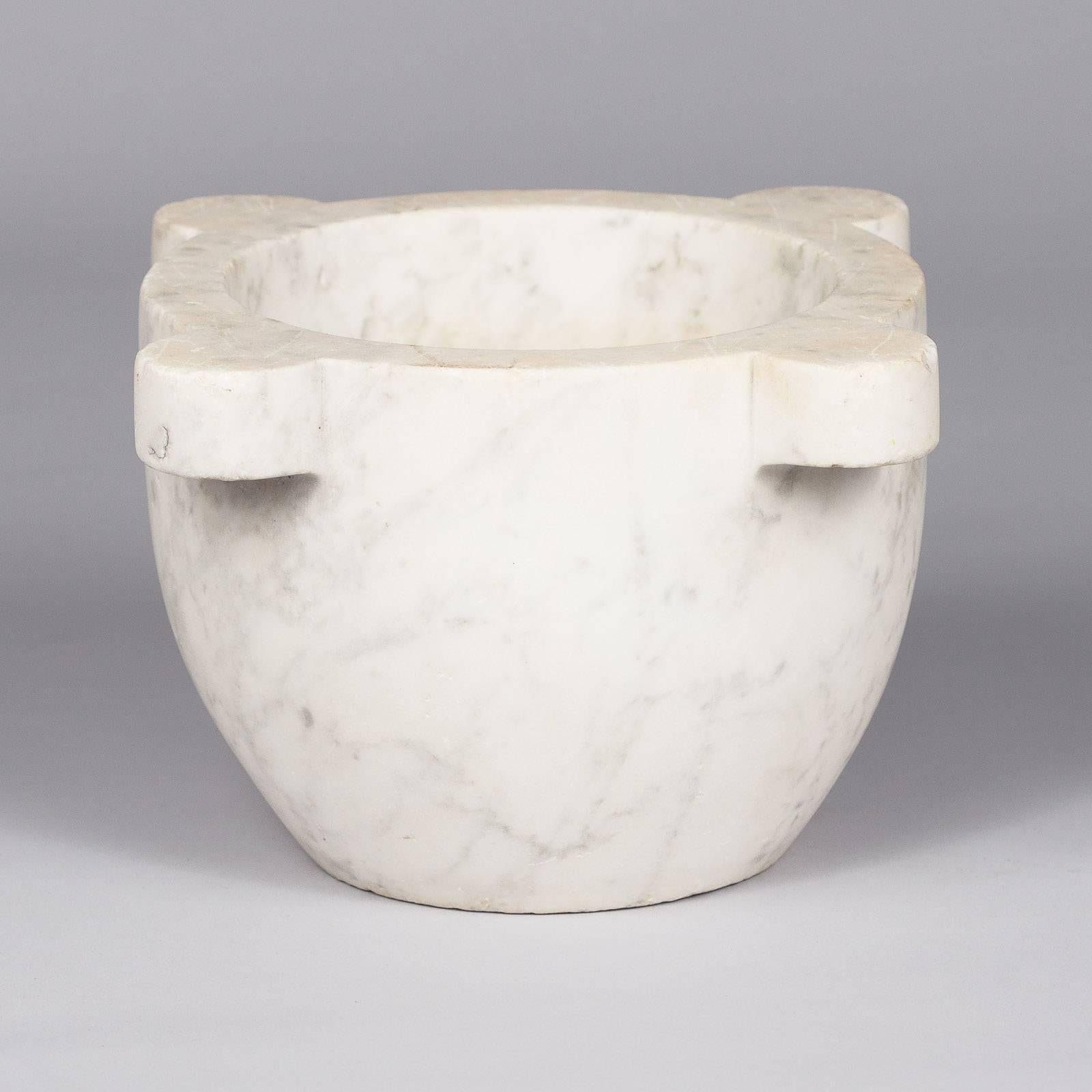 French White Marble Mortar, Late 1800s In Good Condition In Austin, TX