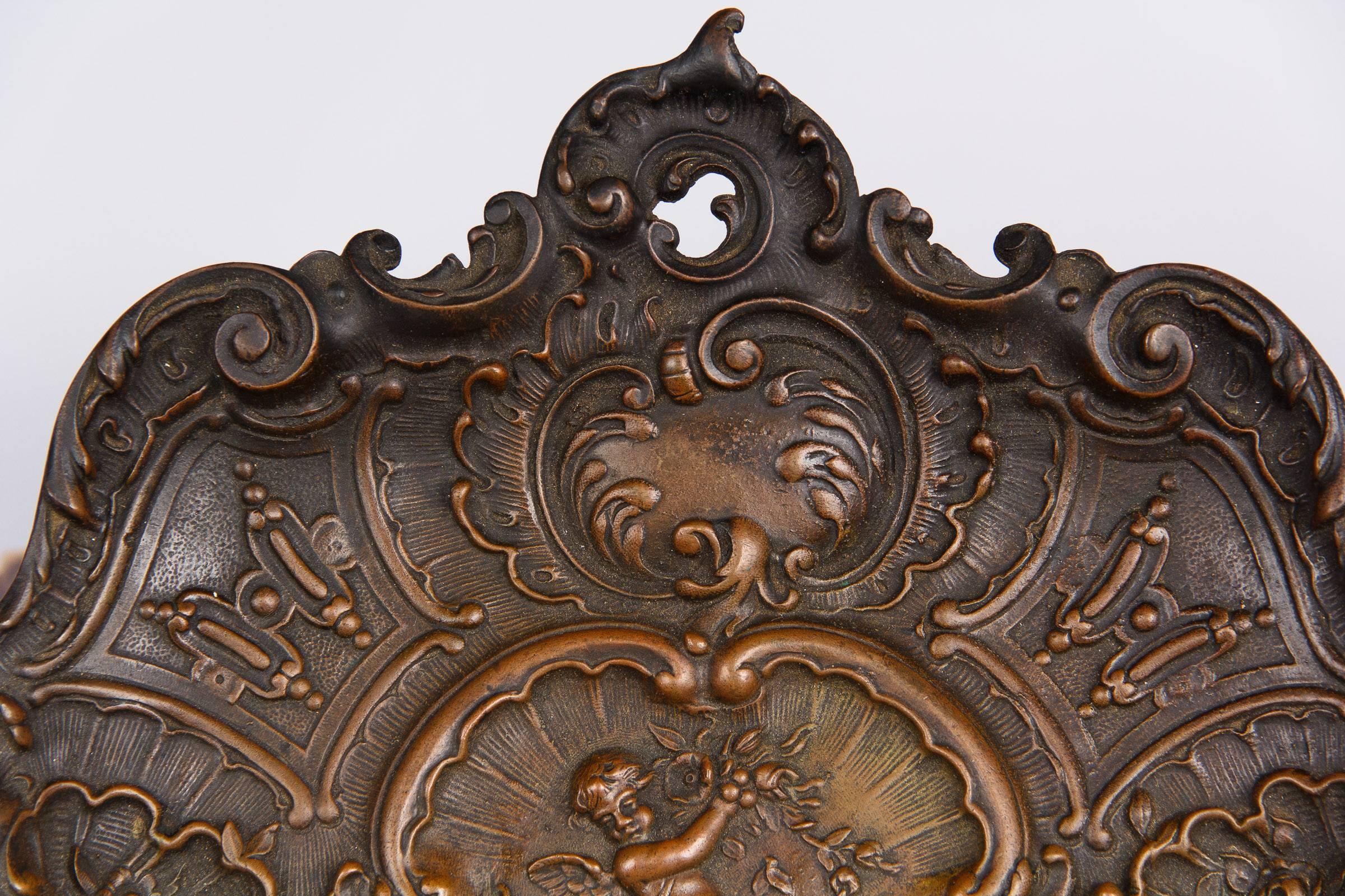 Bronze Vide Poches with Cherub Motif, France, Late 1800s In Good Condition In Austin, TX