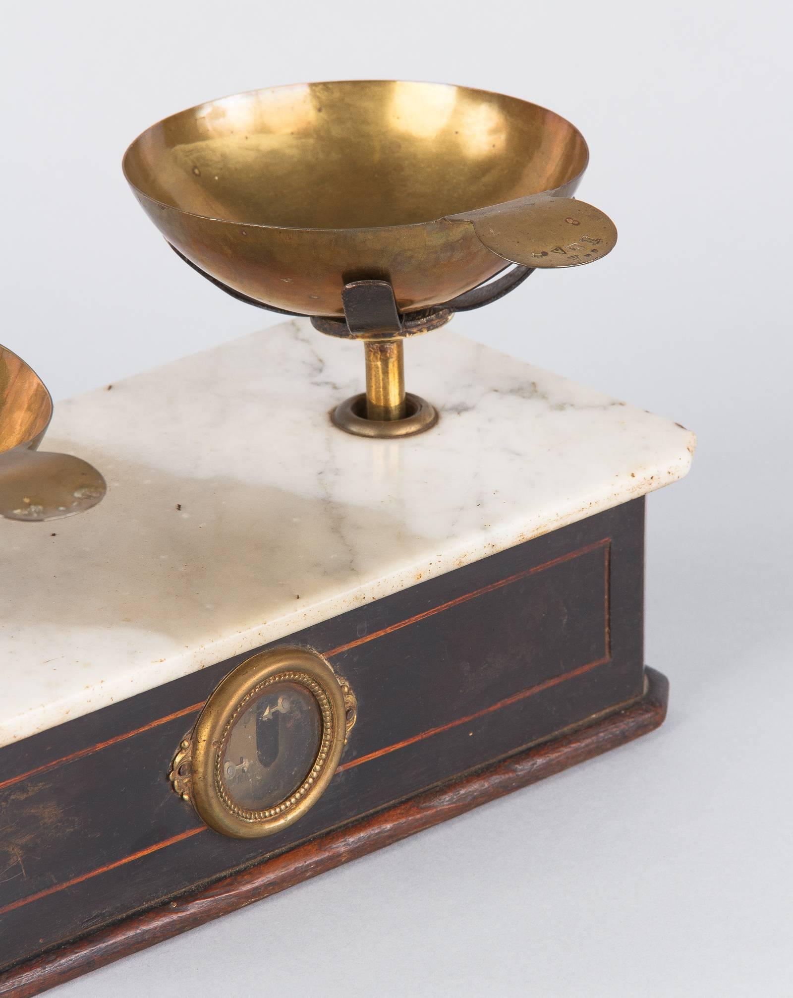 Napoleon III Marble-Top Herbalist Scale, France, 1870s In Good Condition In Austin, TX