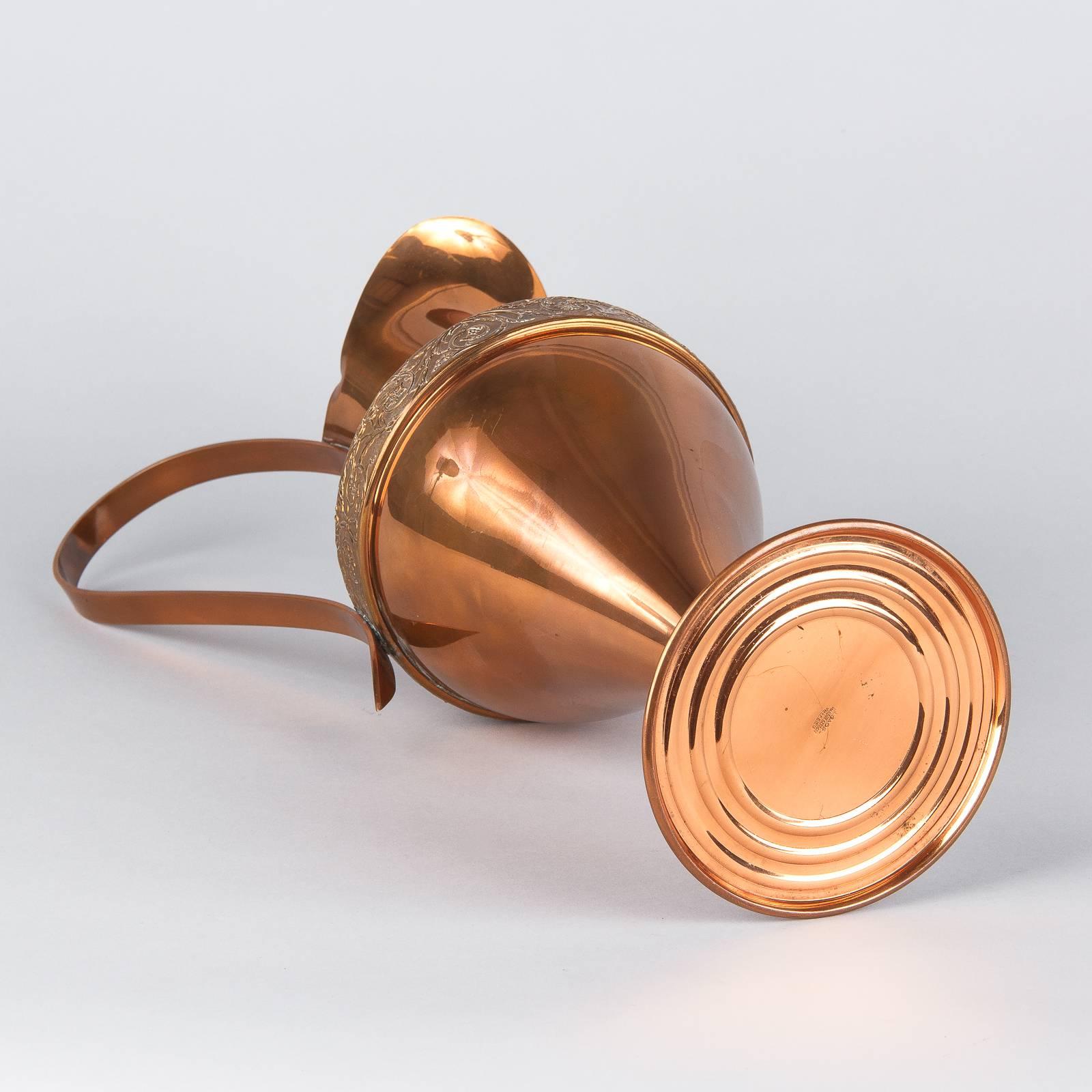 French Copper Slanted Ewer Pitcher by Villedieu Gaor, 1950s For Sale 5