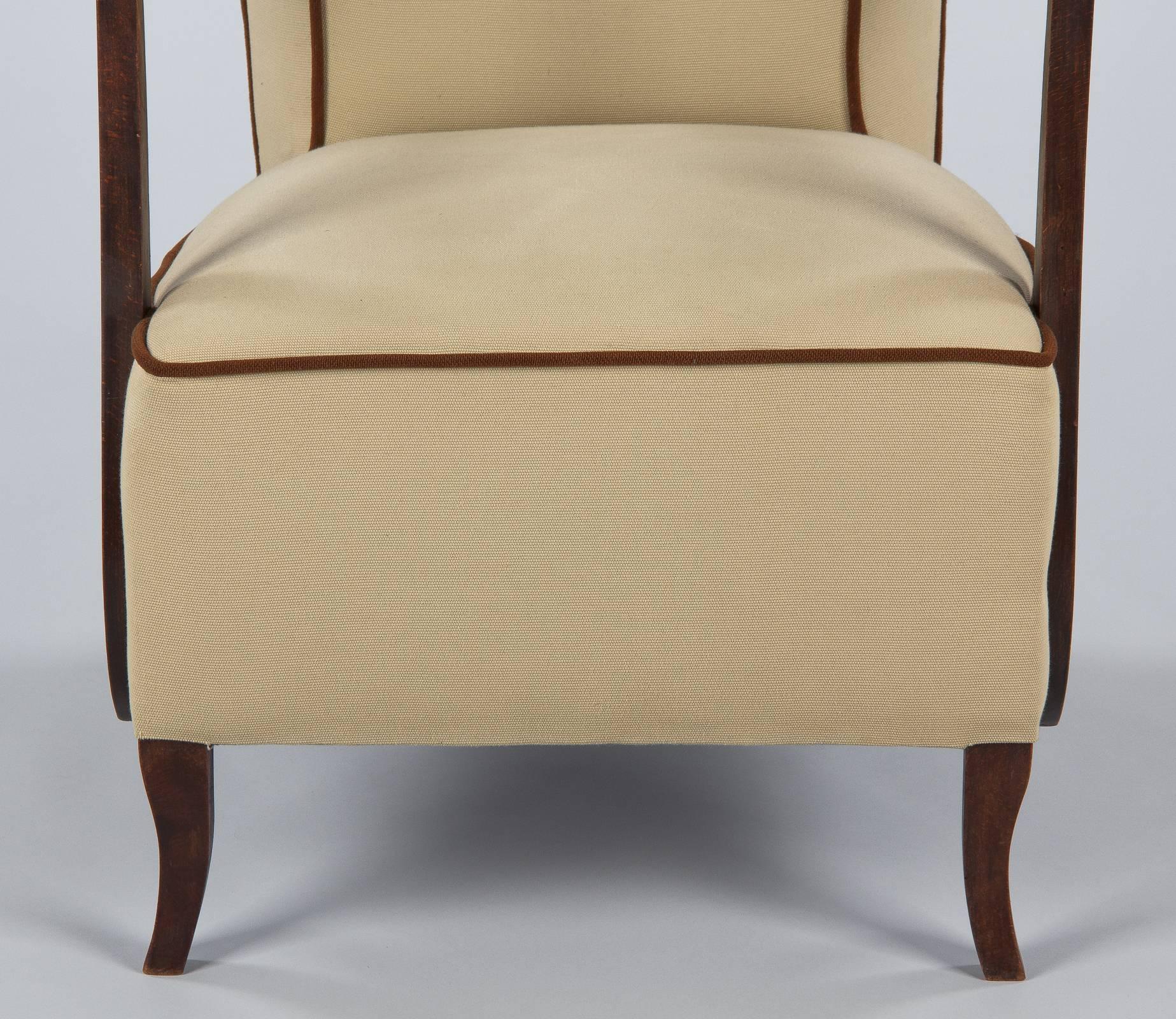 Mid-20th Century French Art Deco Beechwood Upholstered Armchair, 1940s