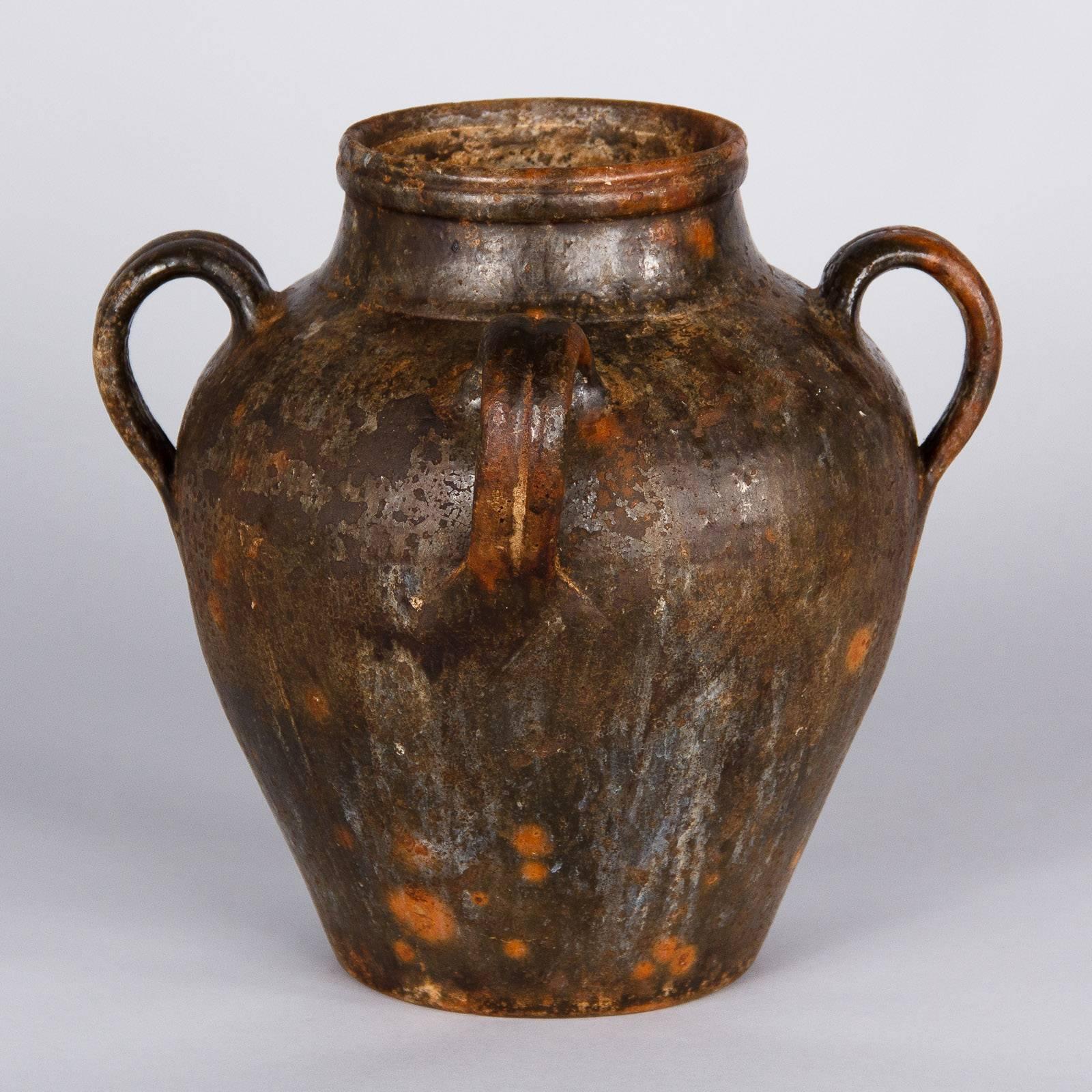 French Earthenware Water Jar, Late 1800s In Good Condition In Austin, TX