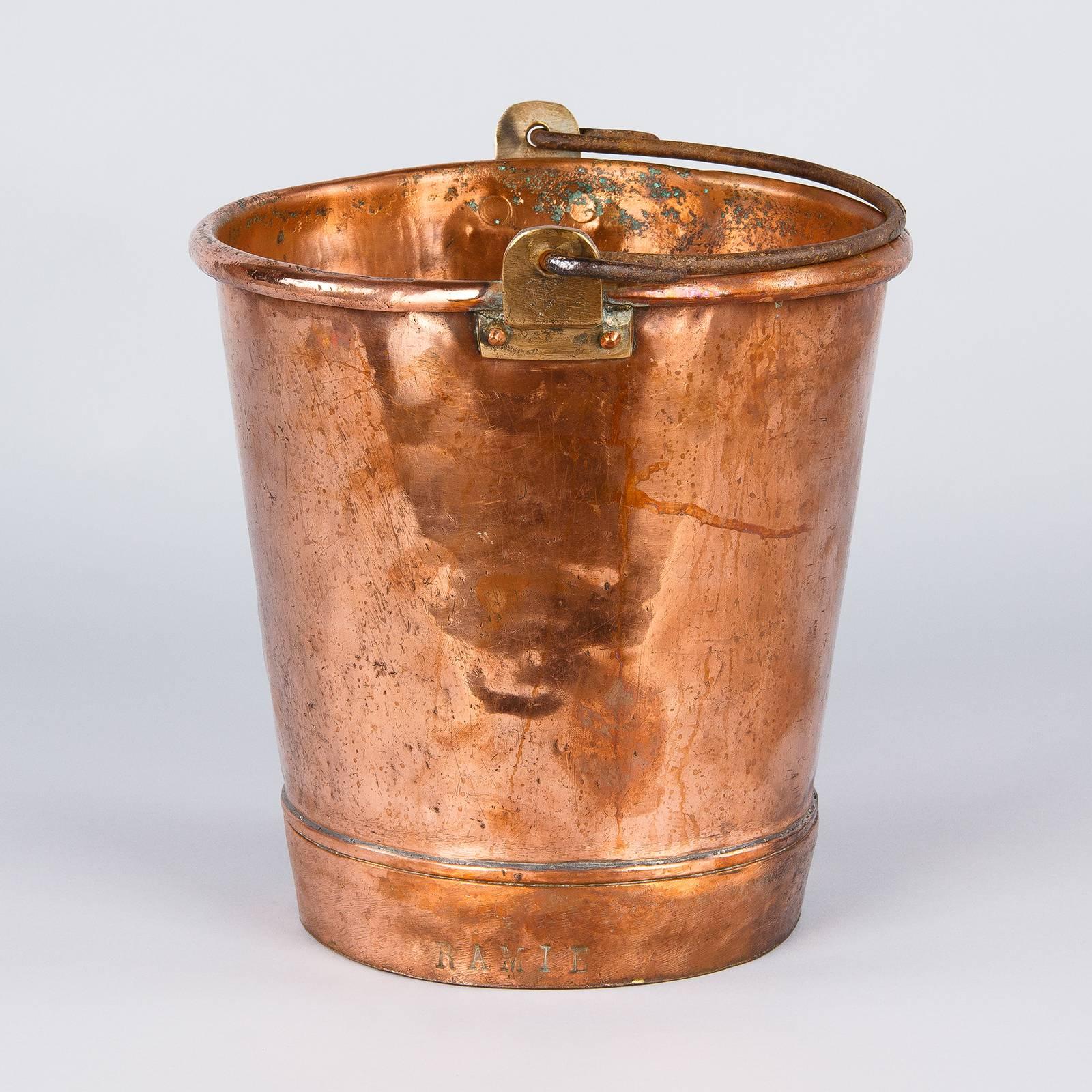 19th Century French Copper Bucket In Good Condition In Austin, TX