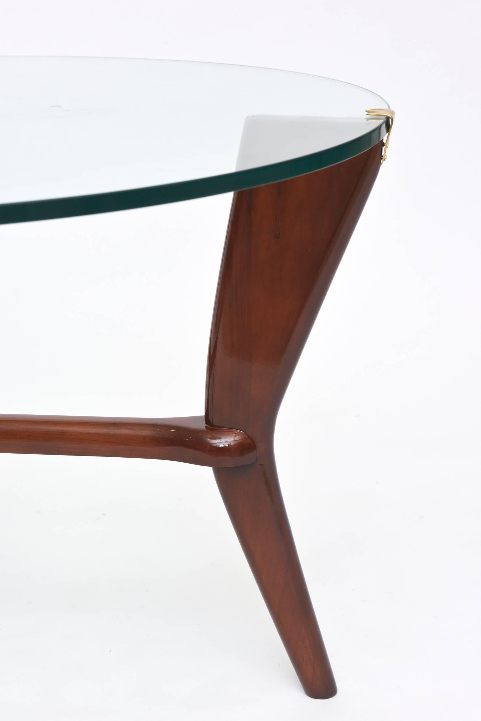 20th Century Midcentury Osvaldo Borsani Italian Modern Walnut, Brass and Glass Table