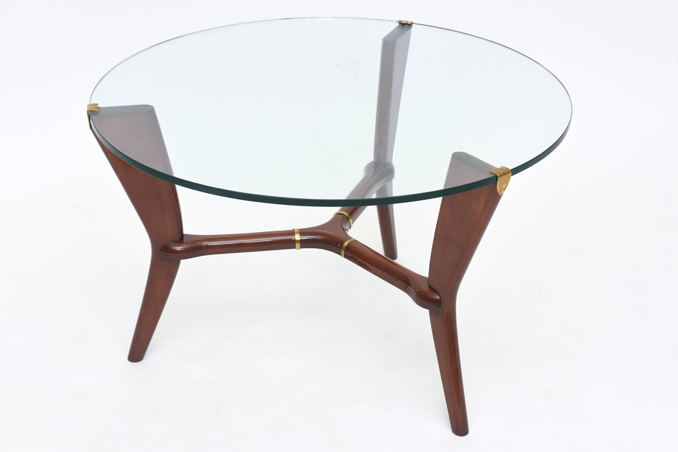 Midcentury Osvaldo Borsani Italian Modern Walnut, Brass and Glass Table 3