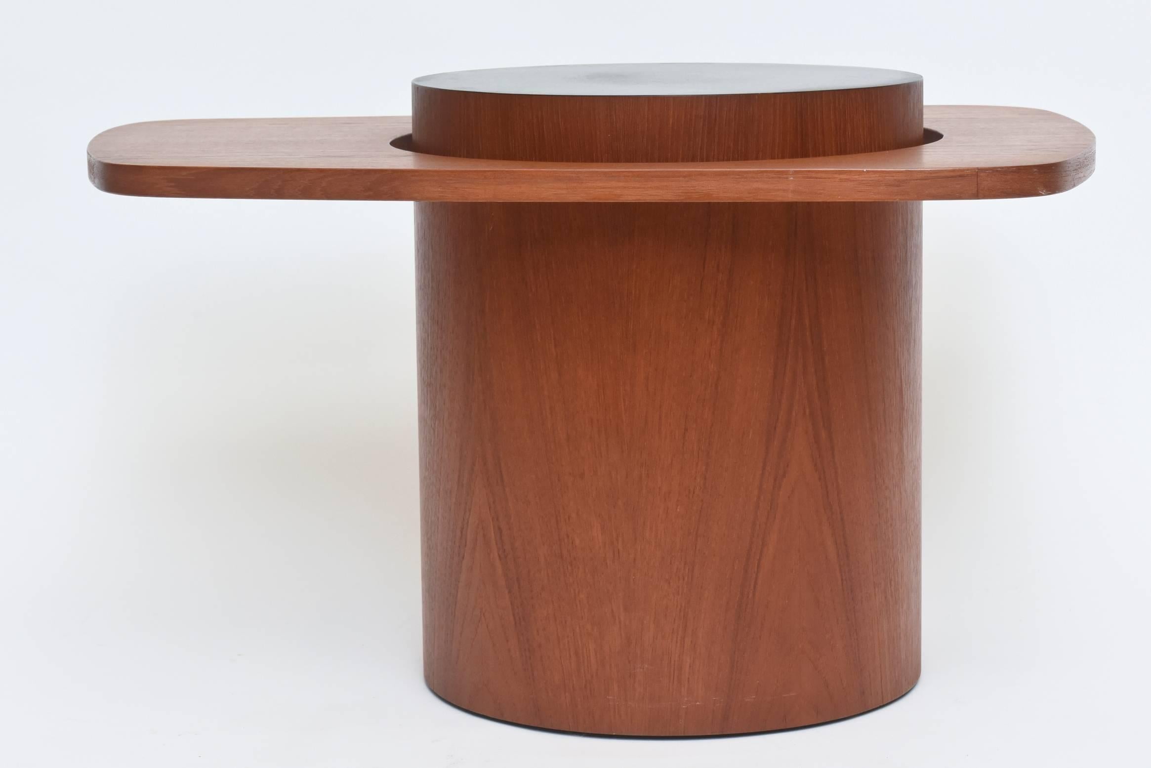 A Canadian Midcentury Classic, this modern teak low table by RS Associates, was designed for EXPO 1967 in Montreal. The top hovers above giving the appearance that it is separate from the base.
 