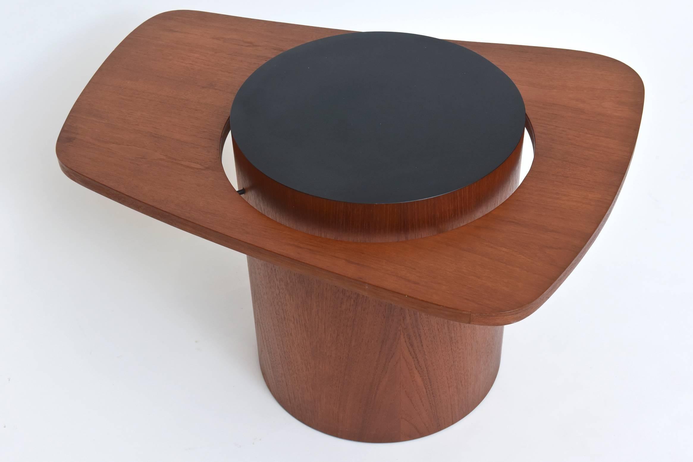 RS Associates Canadian Modern Teak Low Table, 1967 In Excellent Condition In Hollywood, FL