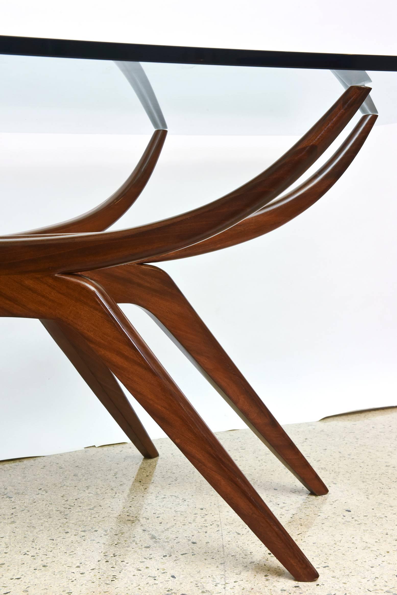 Italian Modern Mahogany and Glass Dining Table, attributed to Carlo de Carli 1