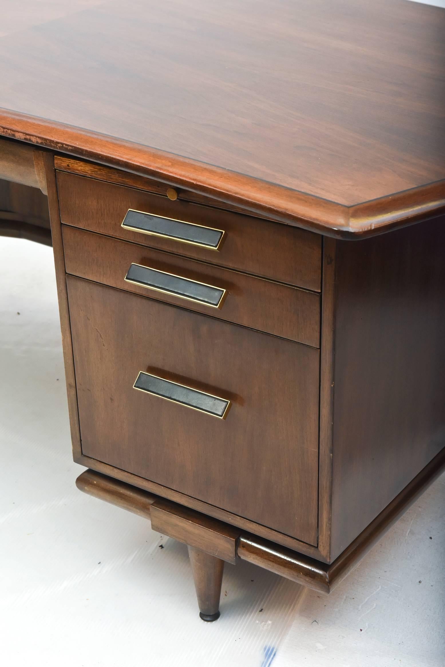 Fine American Modern Dark Walnut Executive Desk, Custom Made by Monteverdi Young For Sale 1