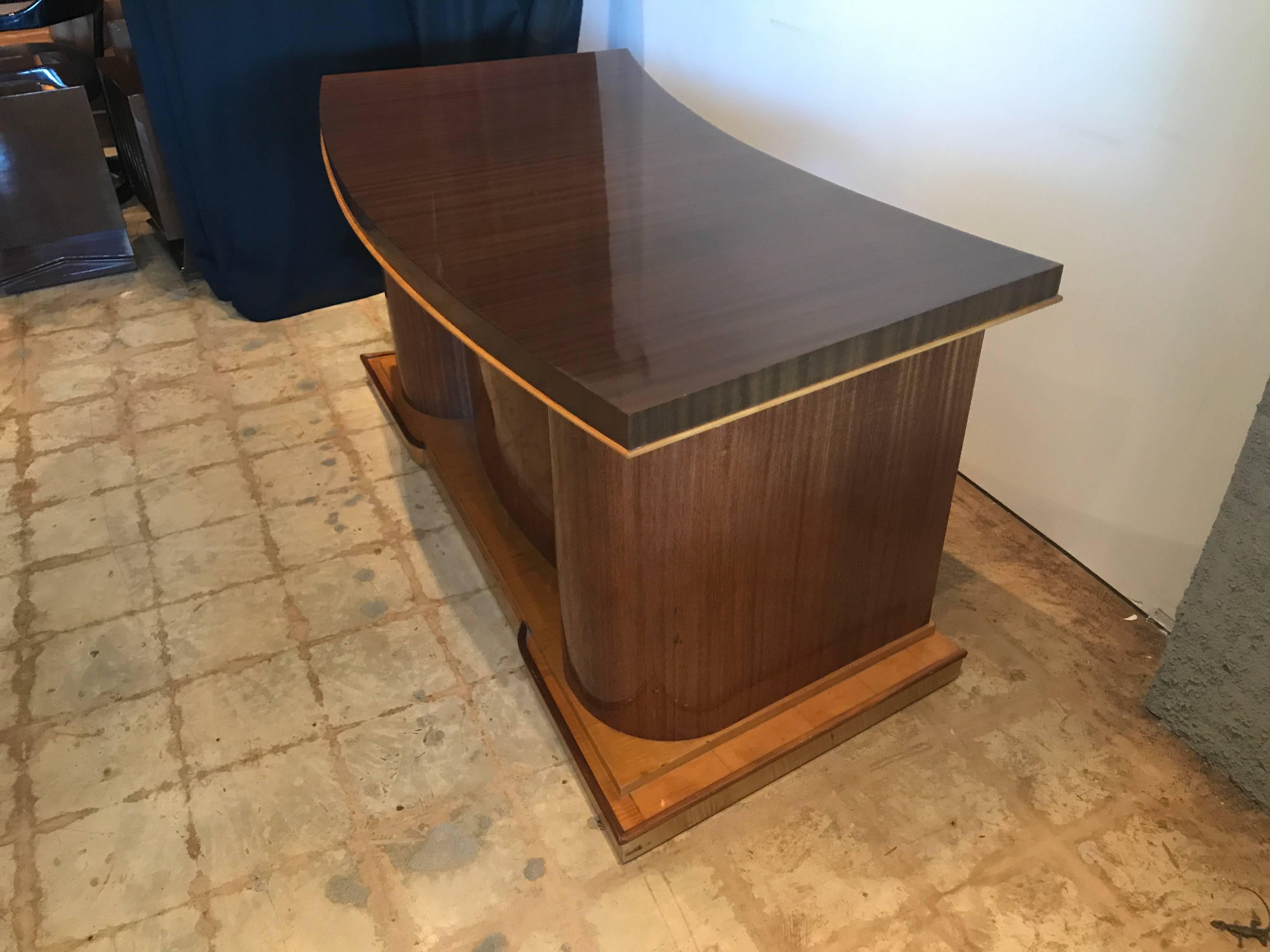 Jacques Adnet attributed Rosewood, Mahogany and Fruitwood Desk, France In Excellent Condition In Hollywood, FL