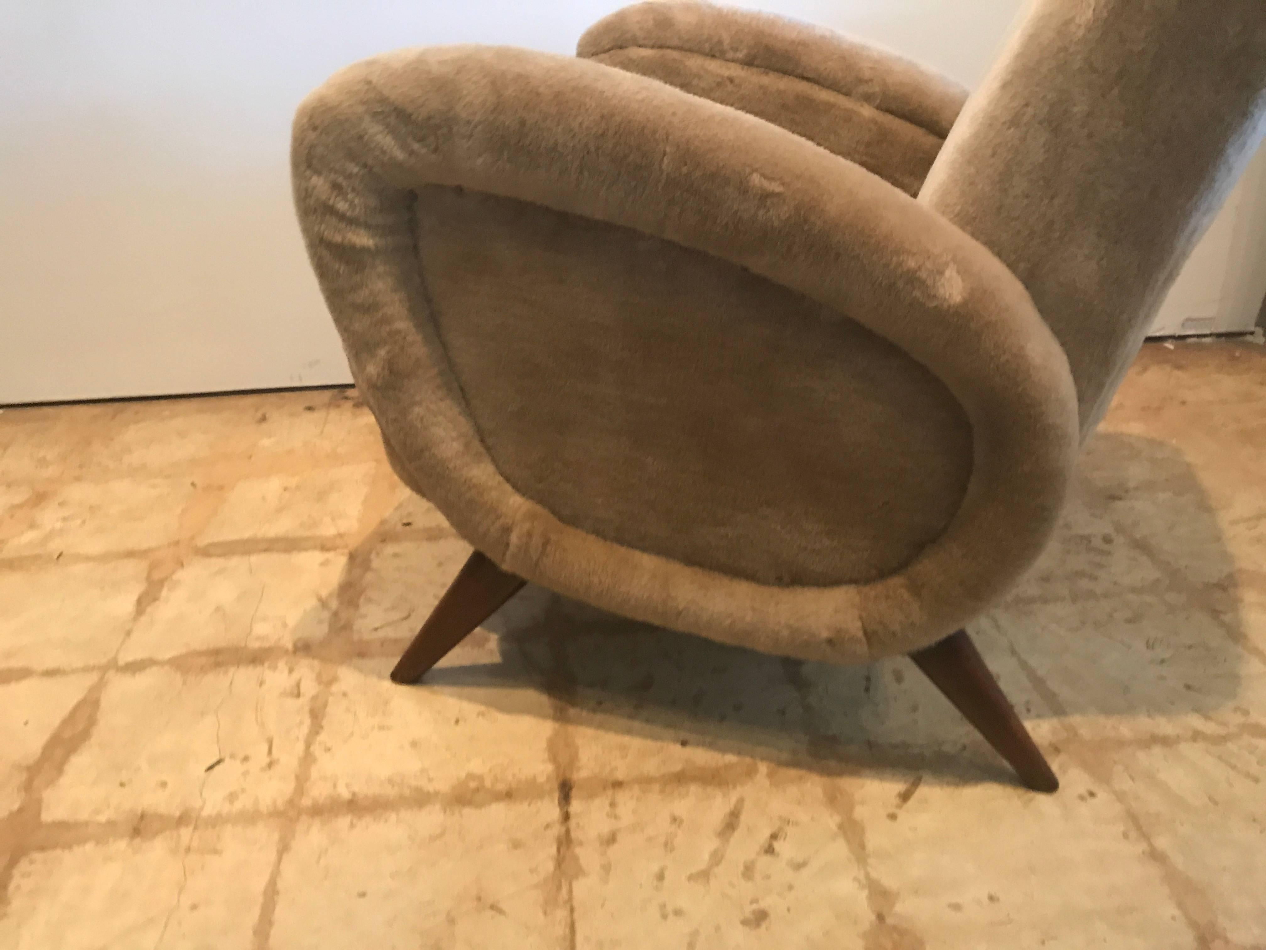 Mid-Century Modern French Modern Lounge/Club Chair, Attributed to Jean Royere