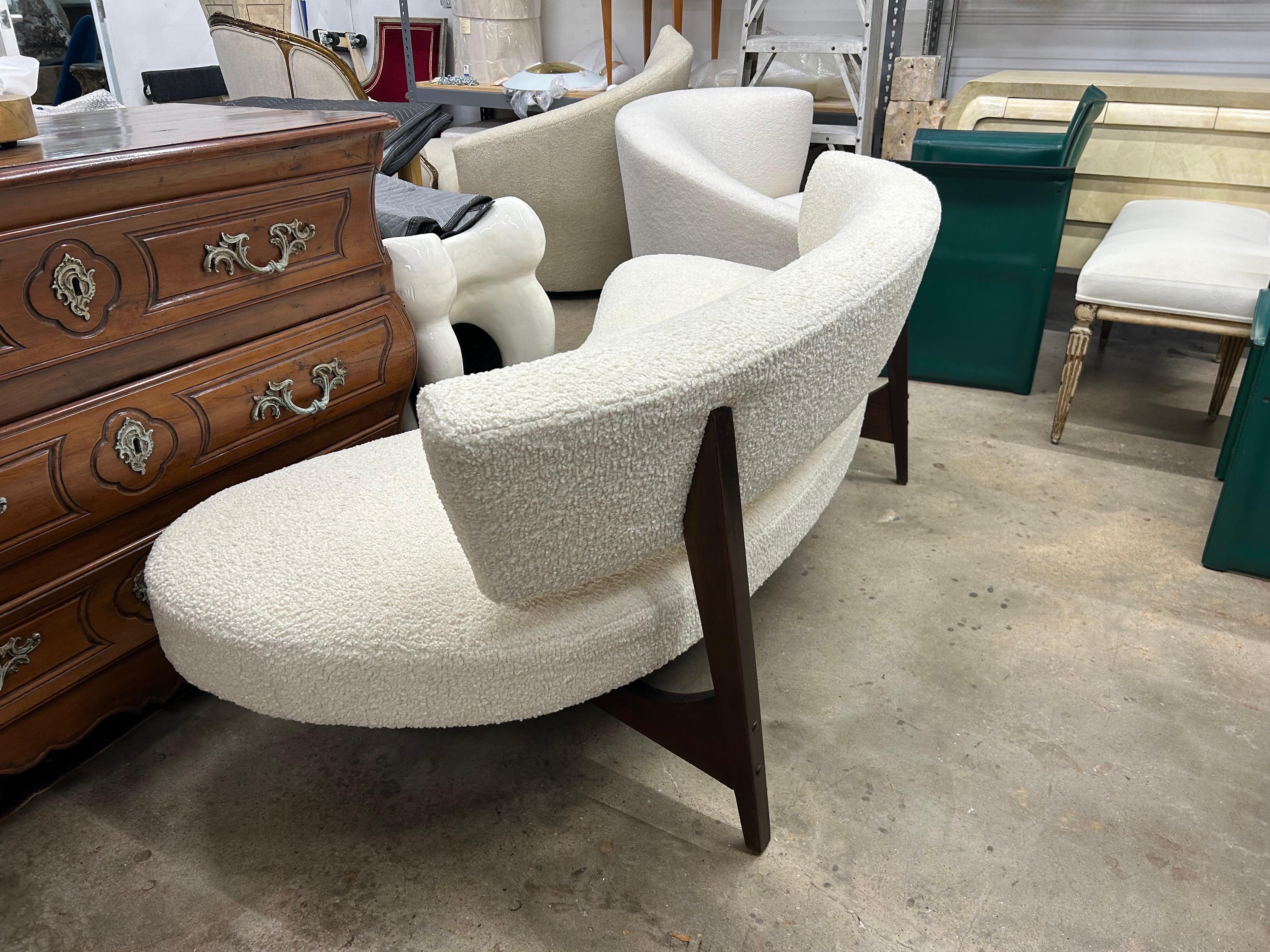 Mid-Century Modern Curved Floating Sofa Upholstered in White Bouclé 8