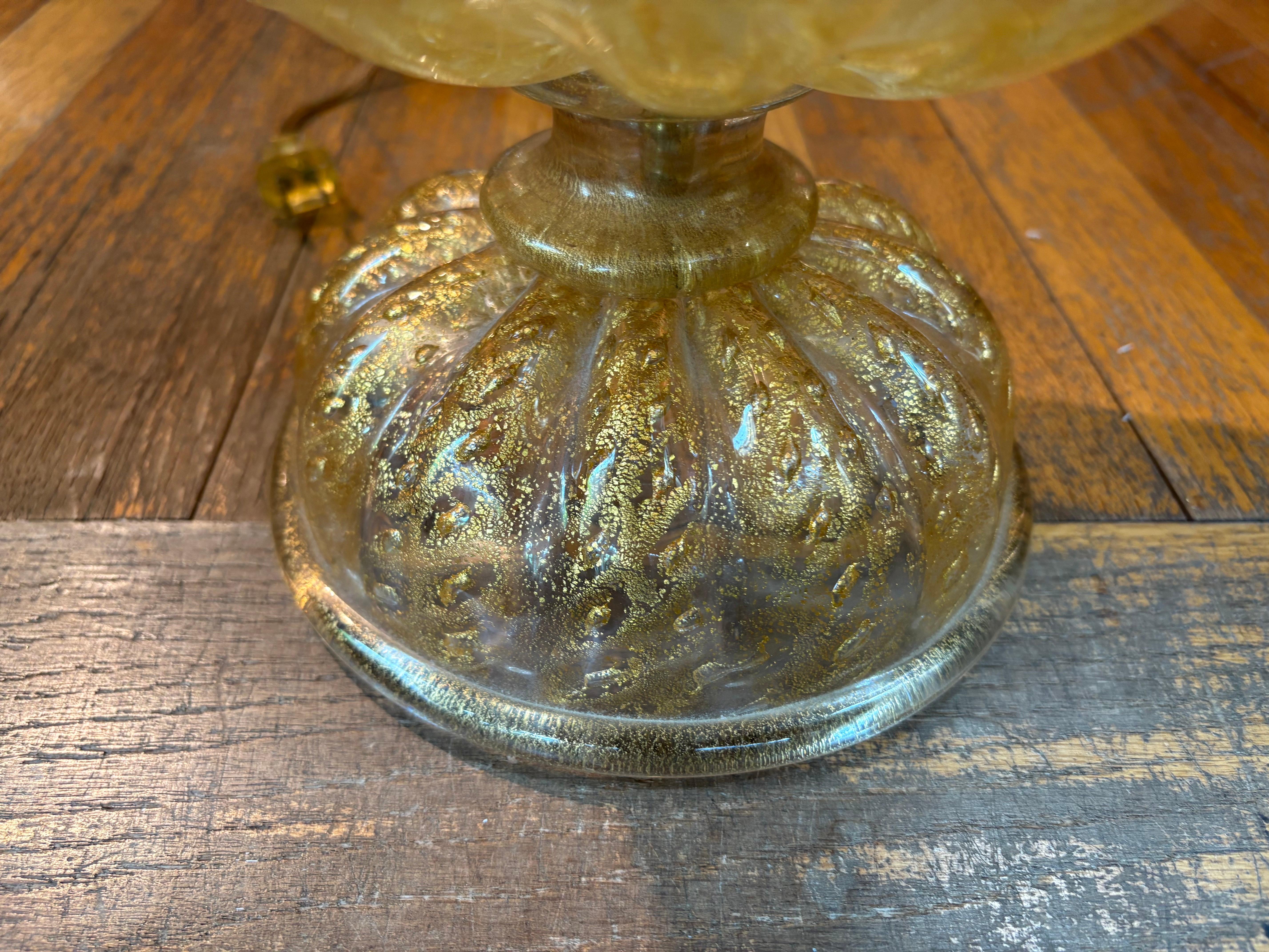 Lampe en verre Murano doré Bon état - En vente à Houston, TX