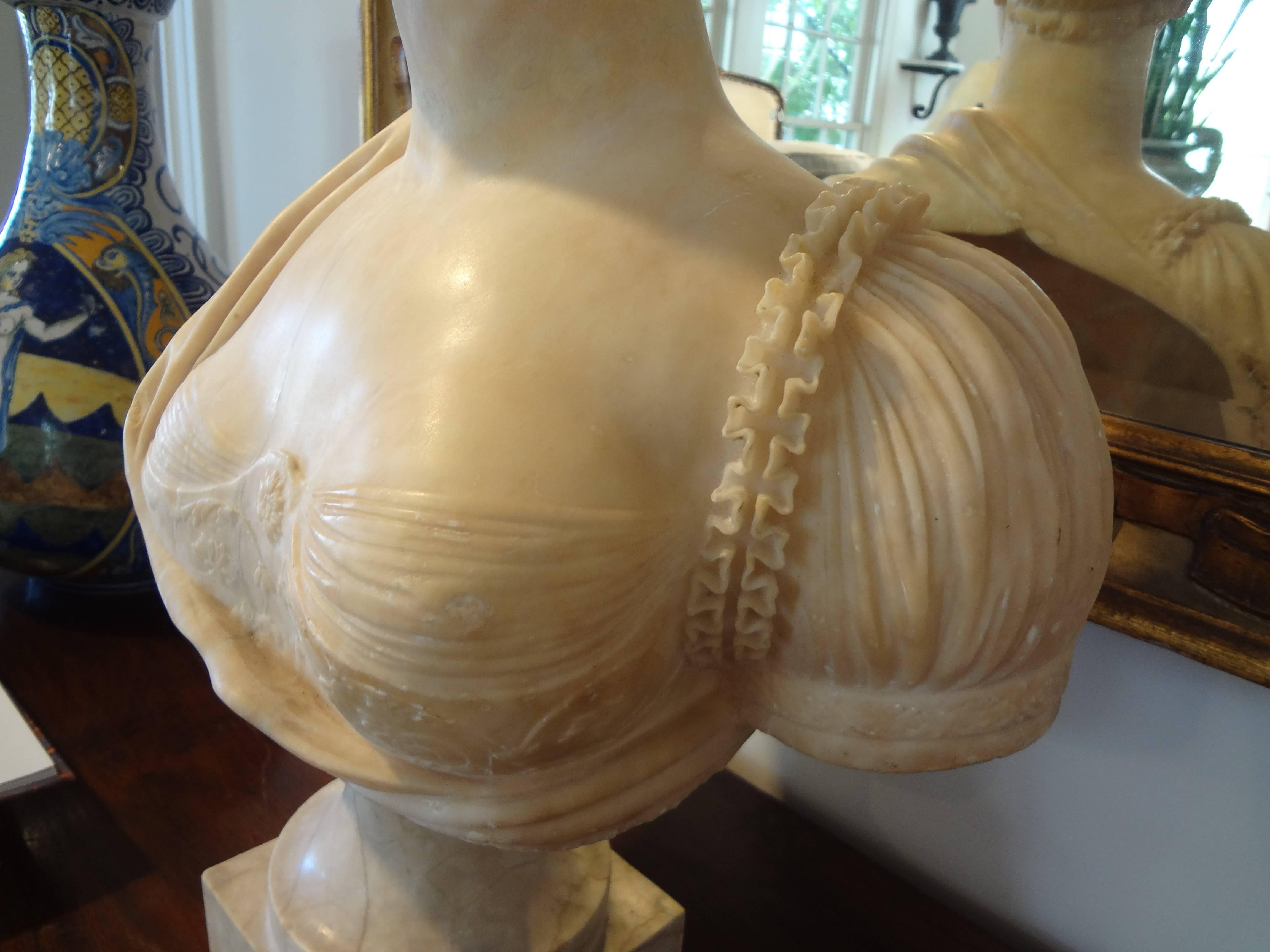Romain classique Buste italien en albâtre du 19ème siècle en vente
