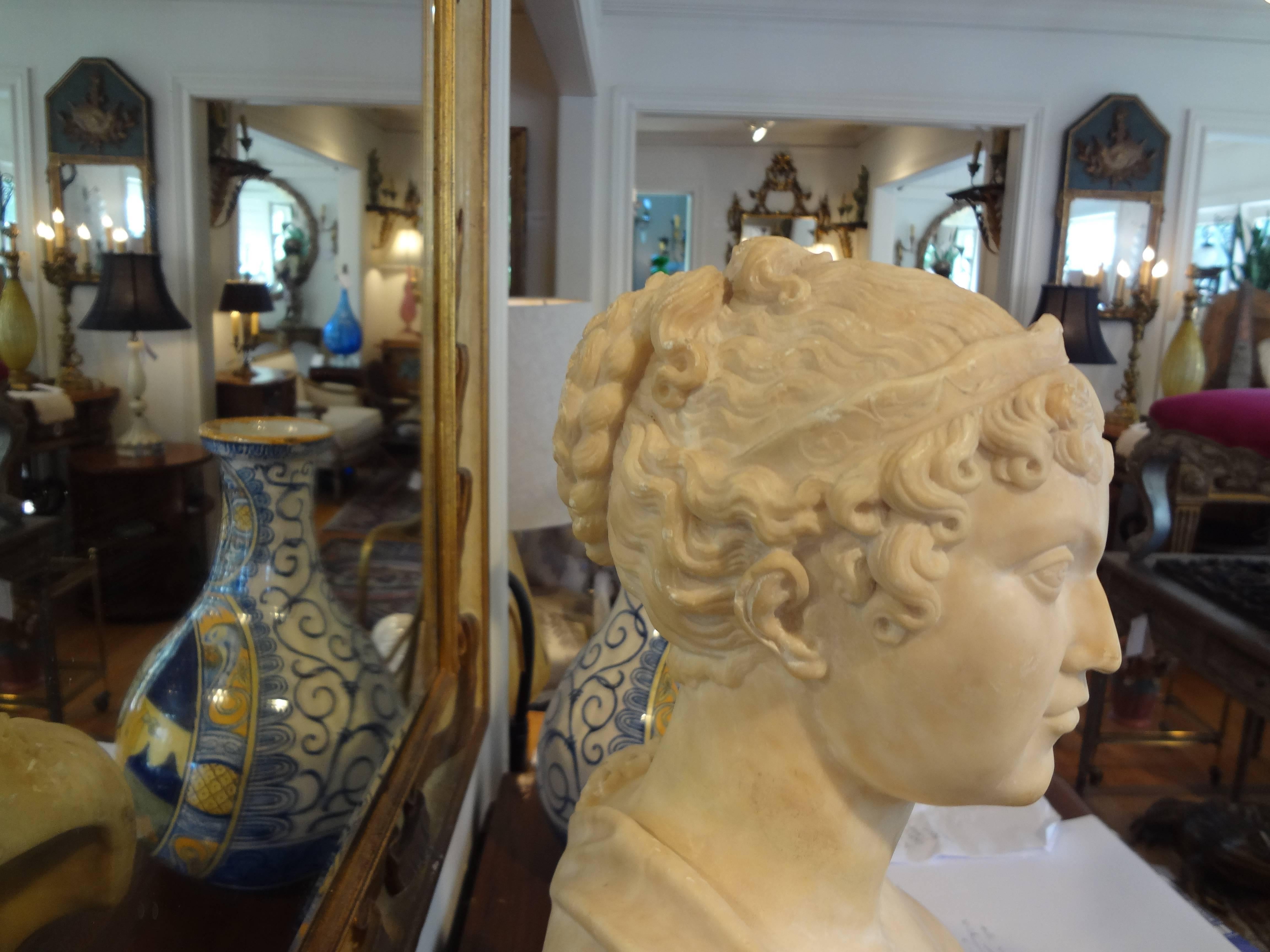 19th Century Italian Alabaster Bust In Good Condition For Sale In Houston, TX