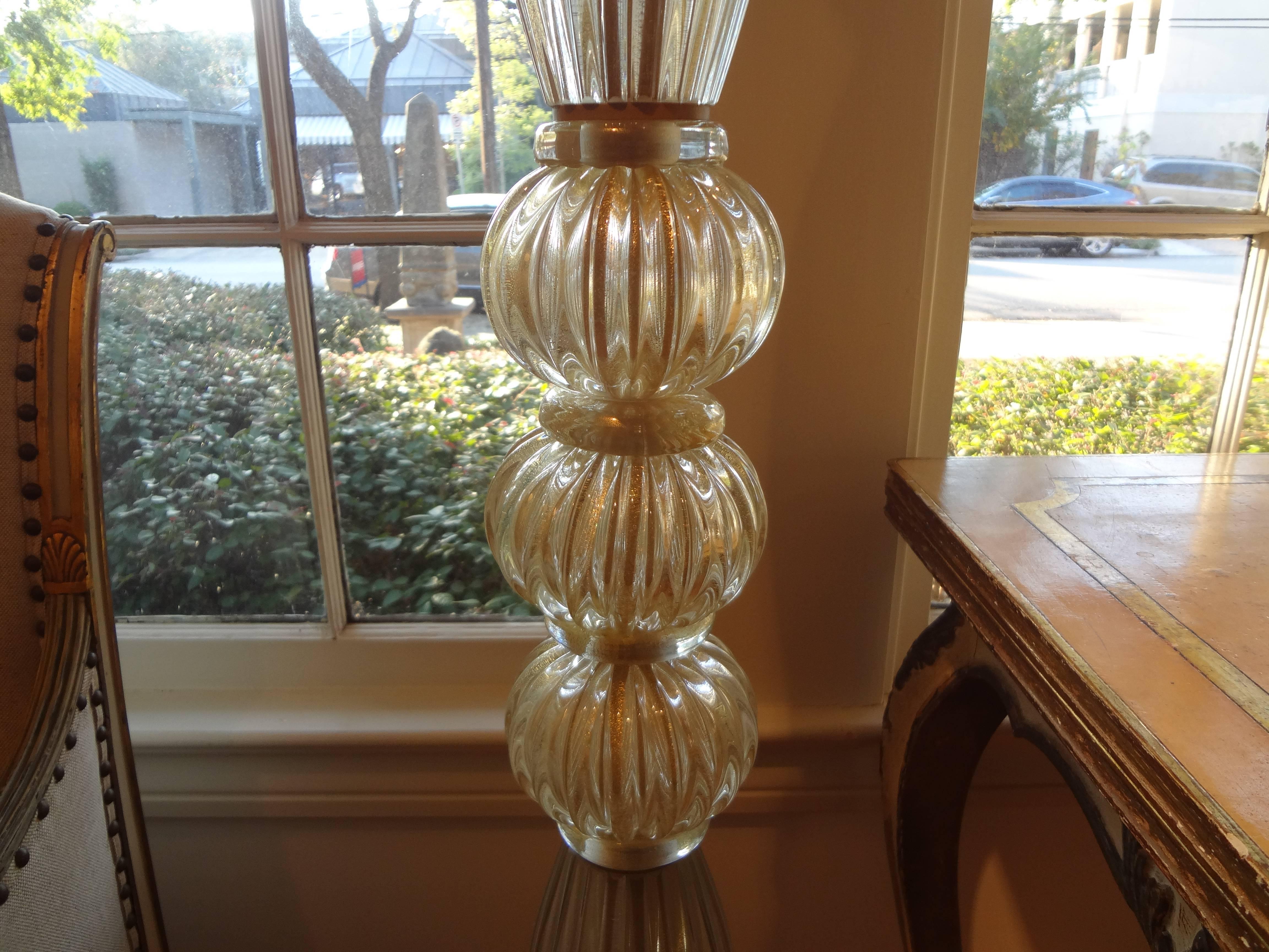Pair of Barovier Italian Murano Glass Floor Lamps In Excellent Condition In Houston, TX